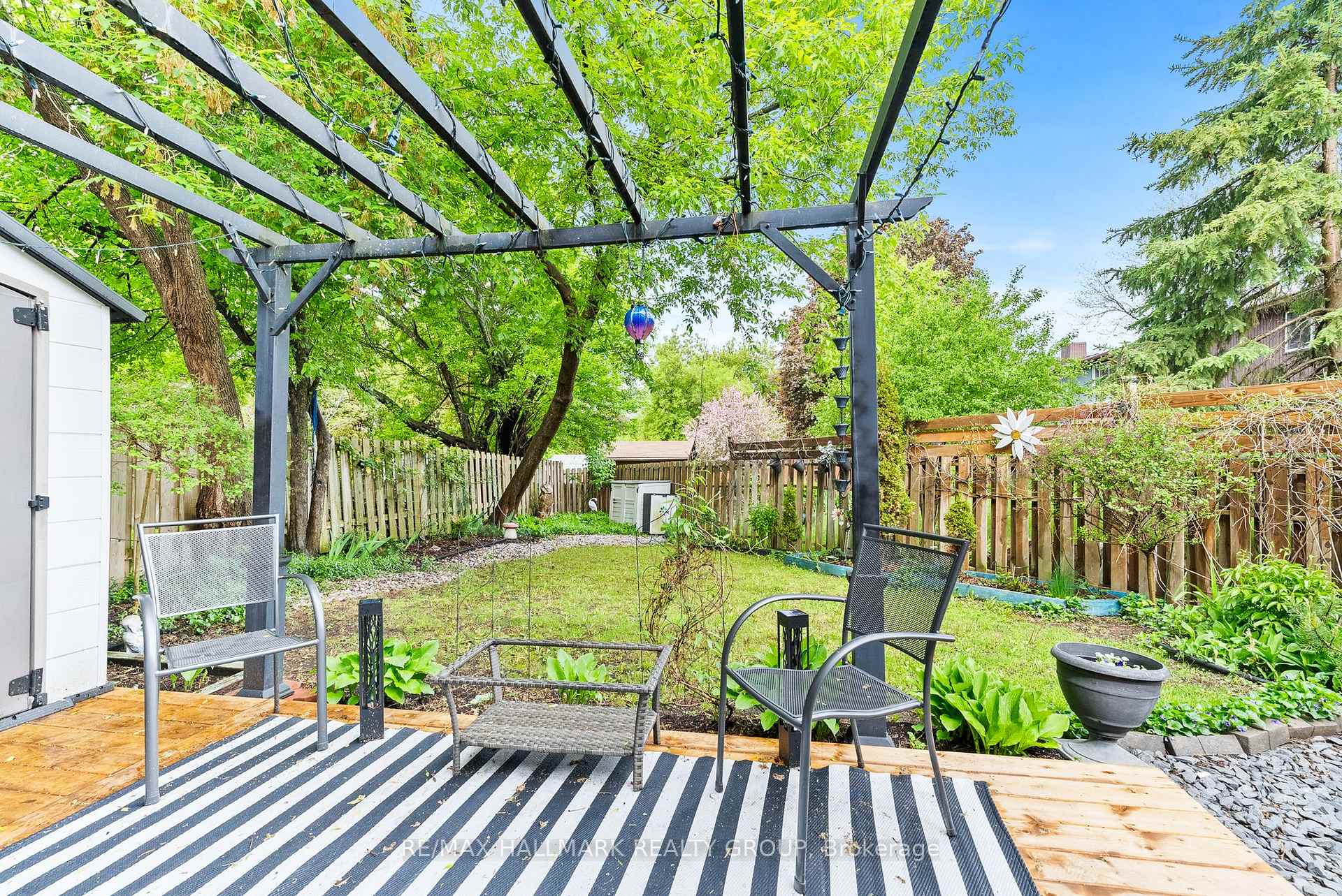 Photo 33 of 48 Sample Road, Ottawa, Hunt Club — HOMEH