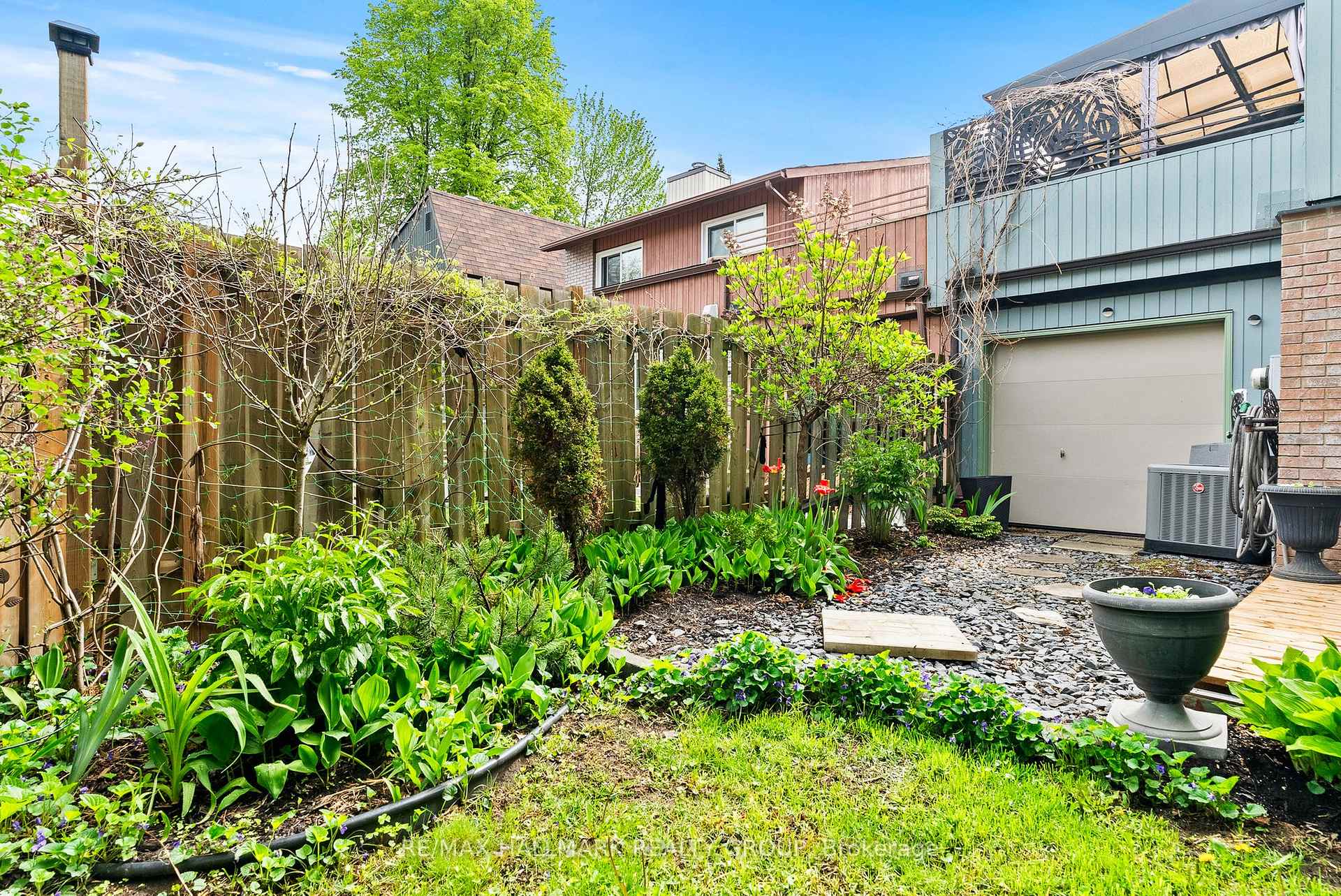 Photo 34 of 48 Sample Road, Ottawa, Hunt Club — HOMEH