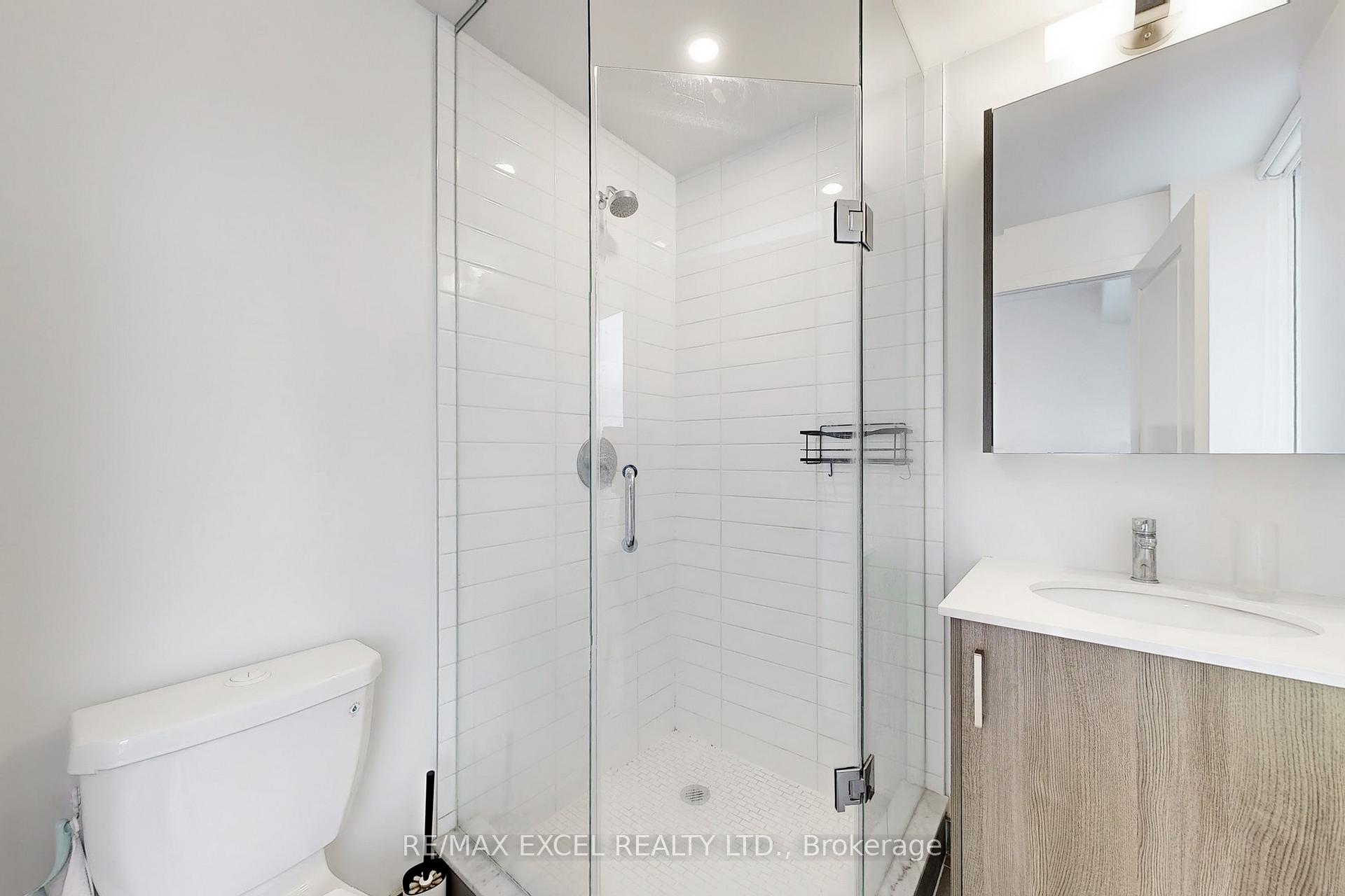 Photo 14 of Unit 609, 11 Lillian Street, Toronto, Mount Pleasant West — HOMEH