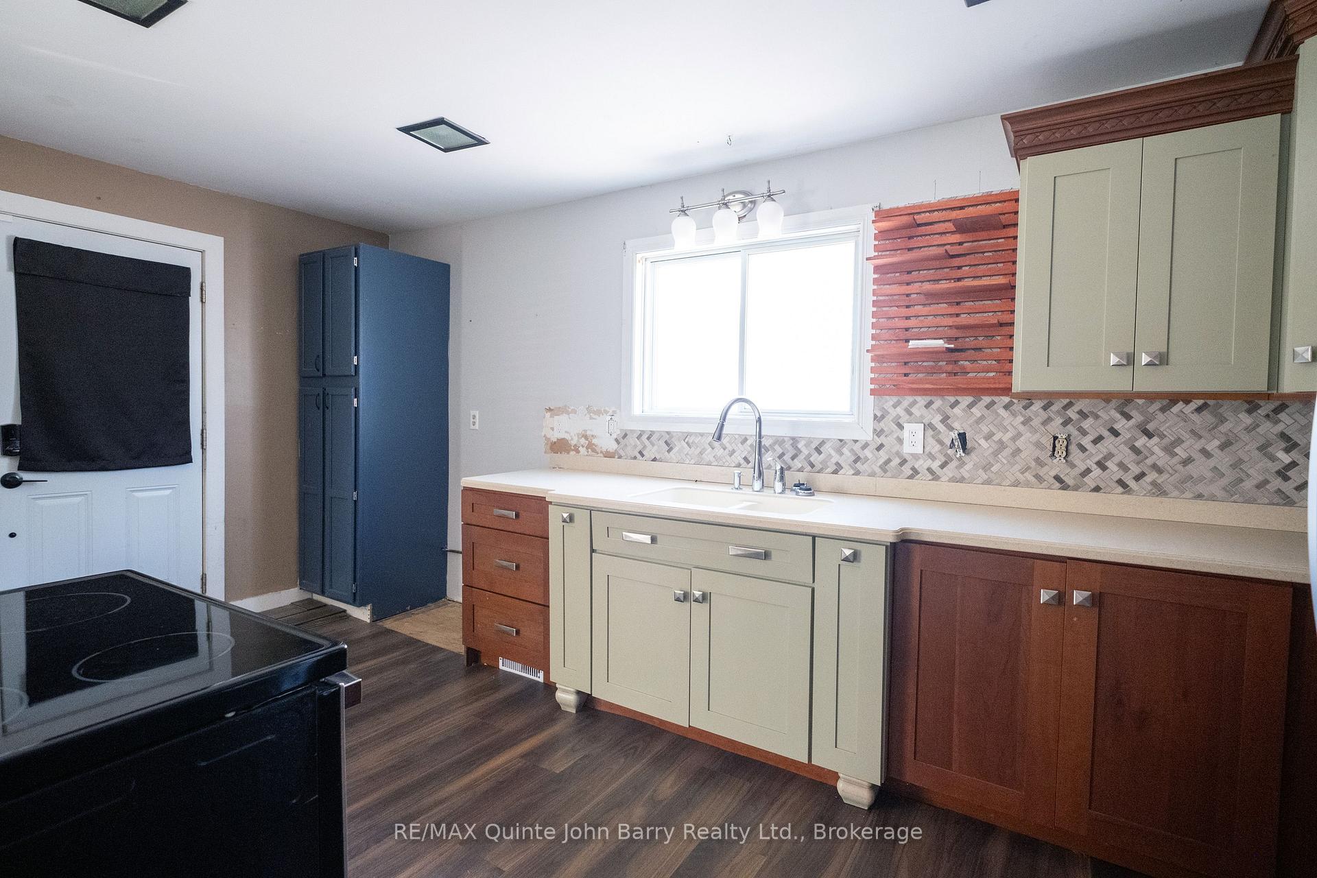 Photo 3 of 14 Harriet Street, Quinte West, Trenton Ward — HOMEH