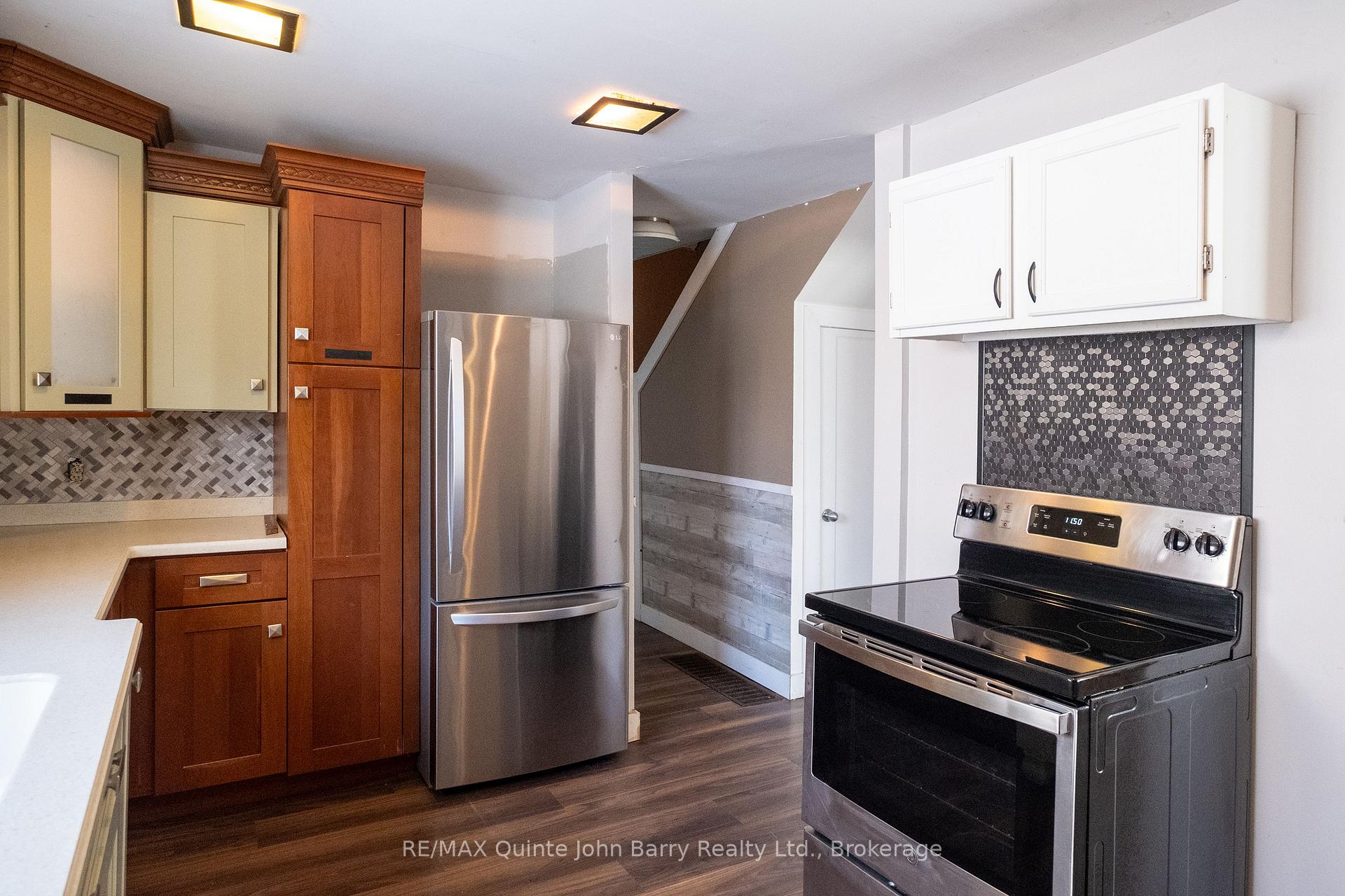 Photo 4 of 14 Harriet Street, Quinte West, Trenton Ward — HOMEH