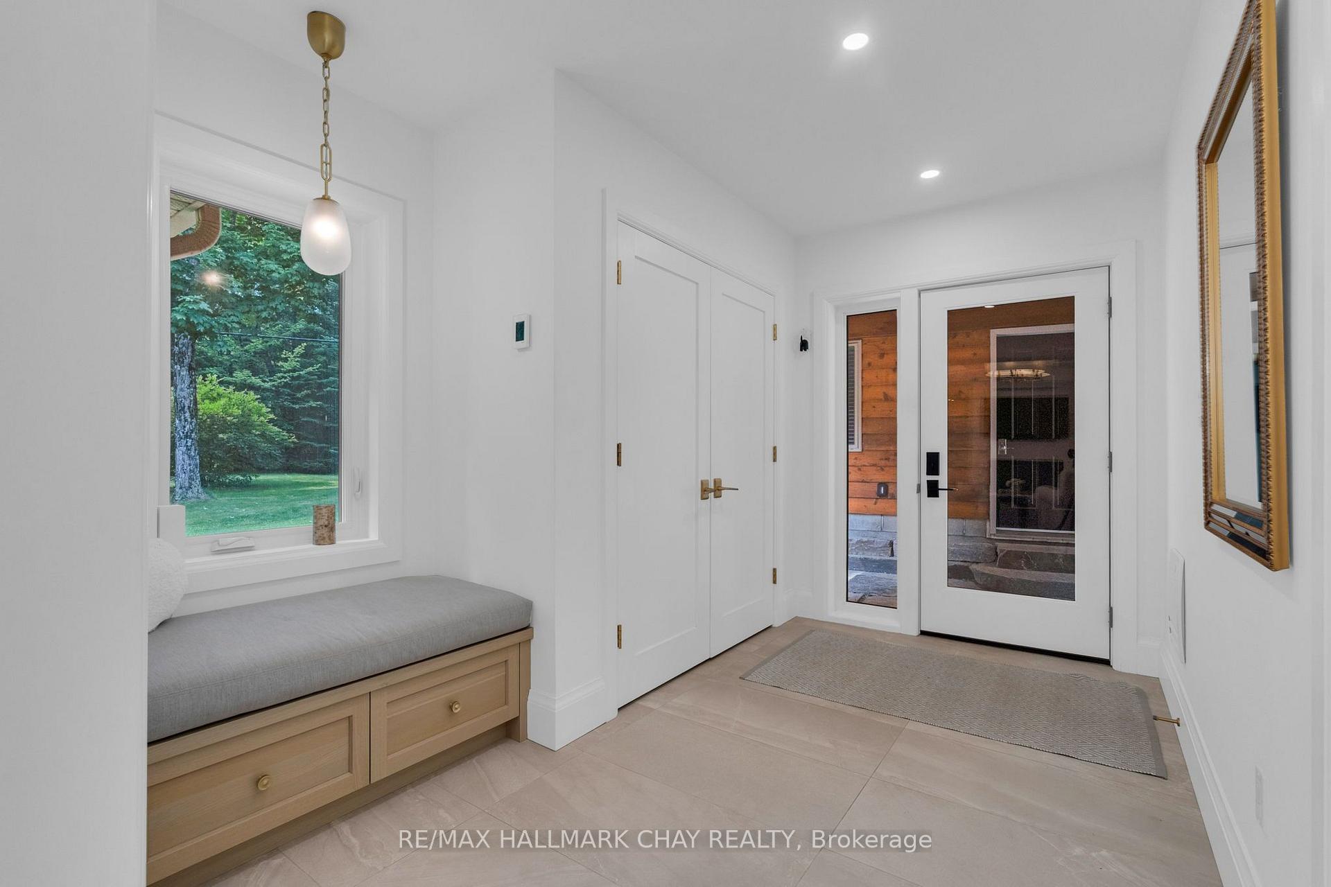 Photo 7 of 1319 Wolf Circle, Algonquin Highlands, Sherborne — HOMEH