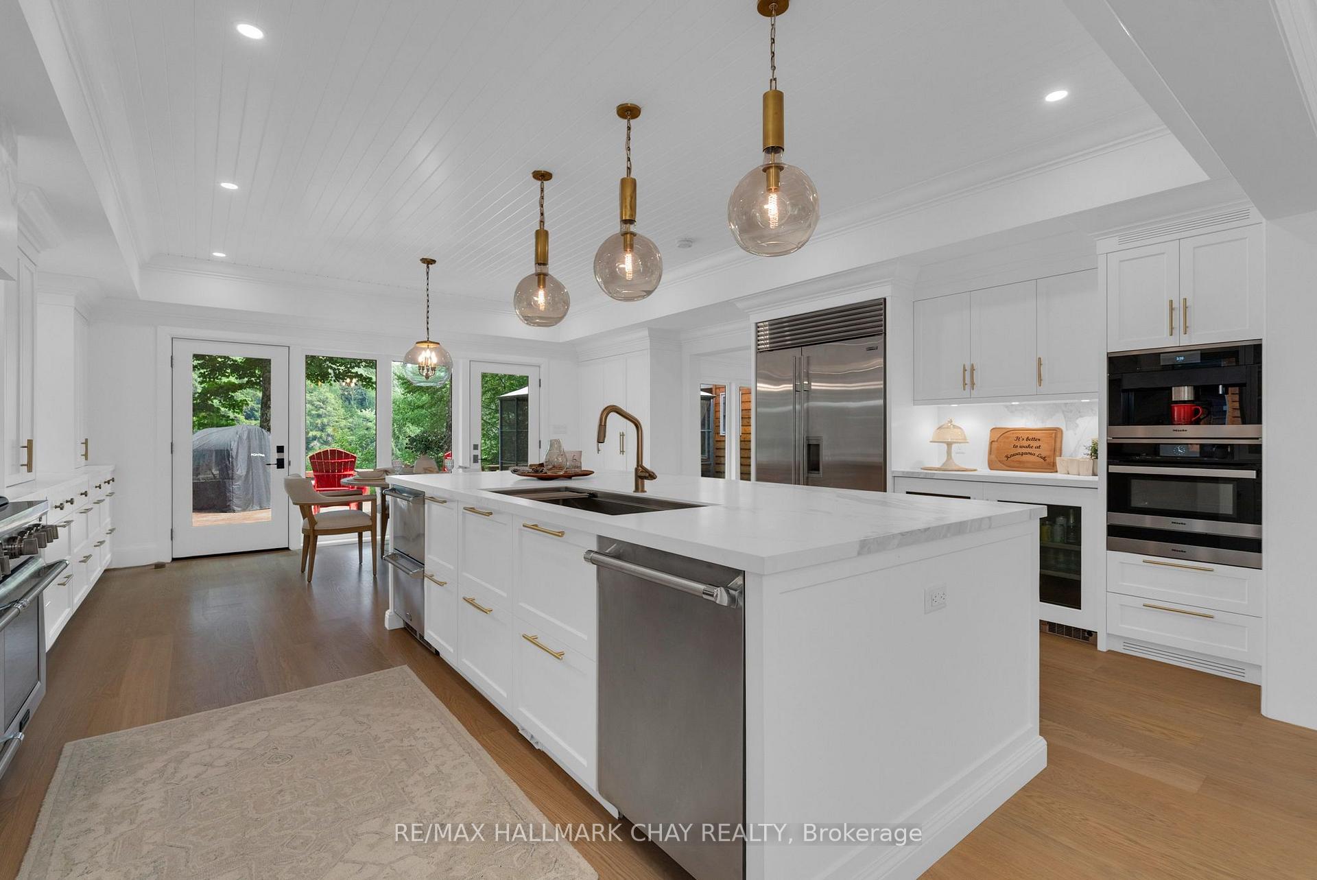 Photo 11 of 1319 Wolf Circle, Algonquin Highlands, Sherborne — HOMEH