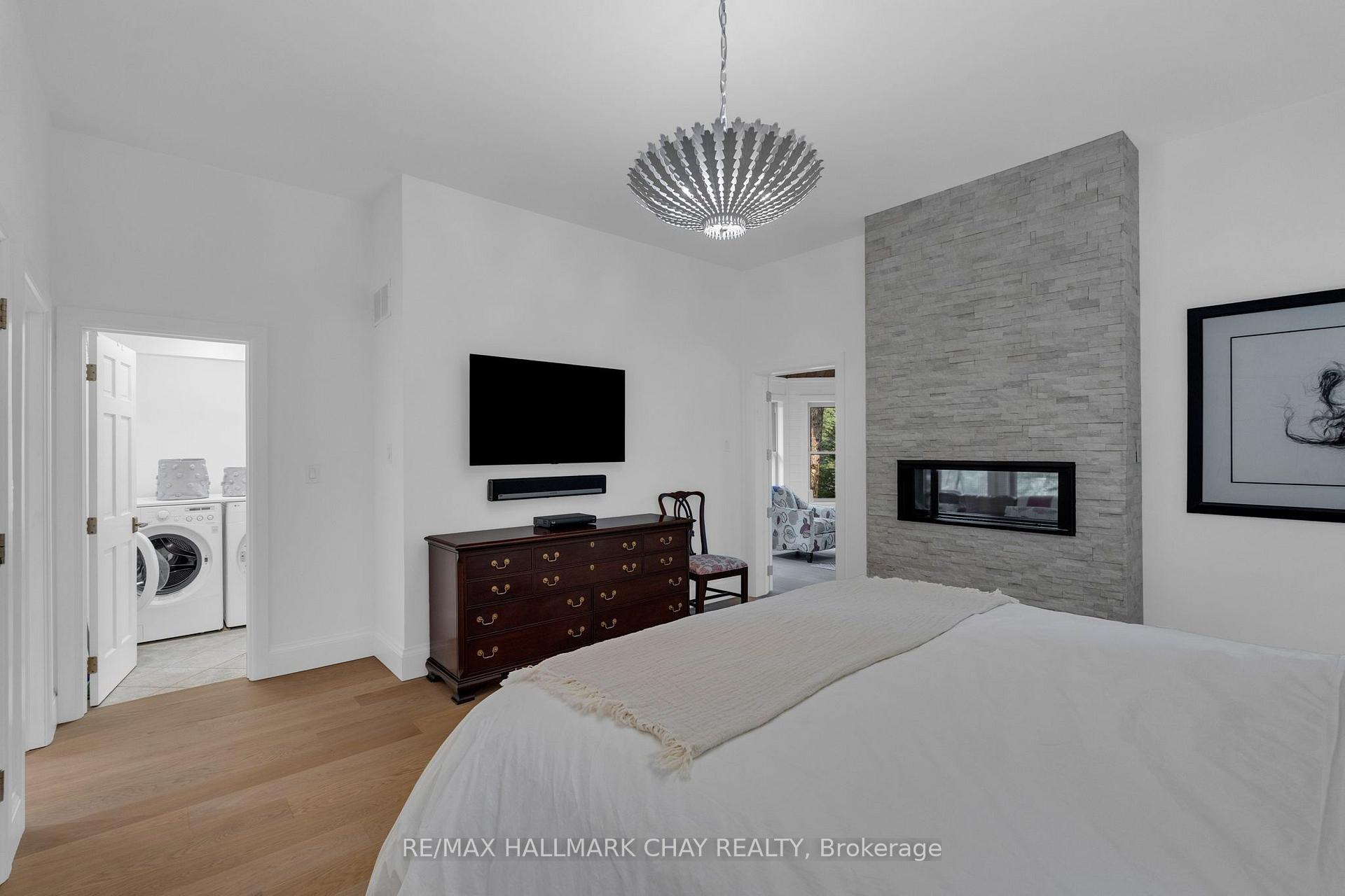 Photo 22 of 1319 Wolf Circle, Algonquin Highlands, Sherborne — HOMEH