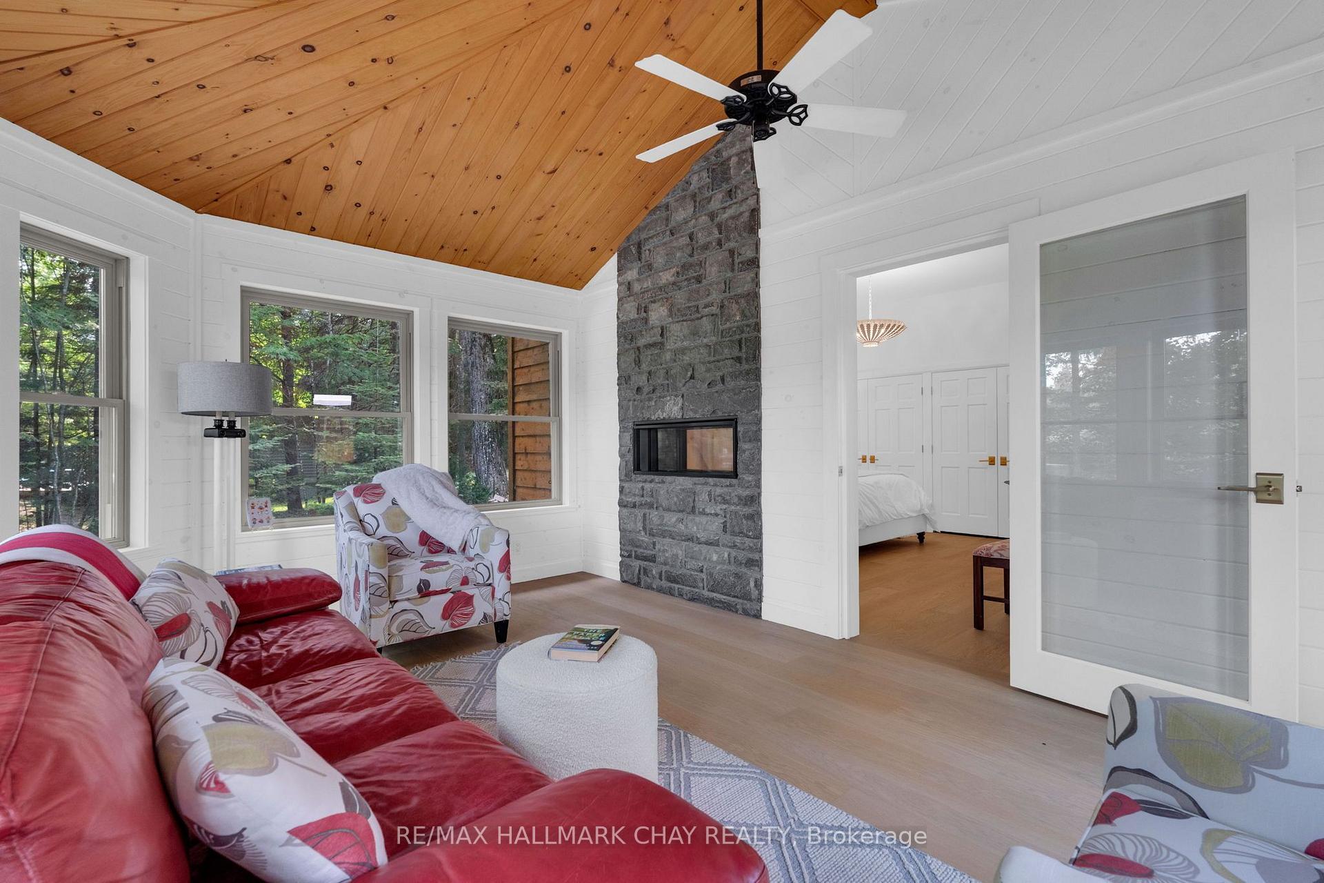 Photo 25 of 1319 Wolf Circle, Algonquin Highlands, Sherborne — HOMEH