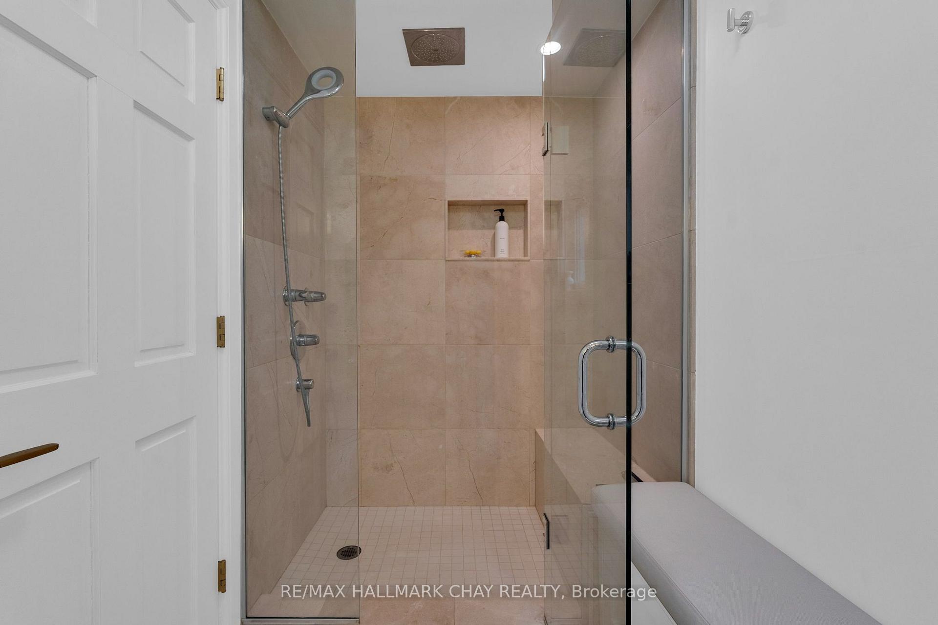 Photo 31 of 1319 Wolf Circle, Algonquin Highlands, Sherborne — HOMEH