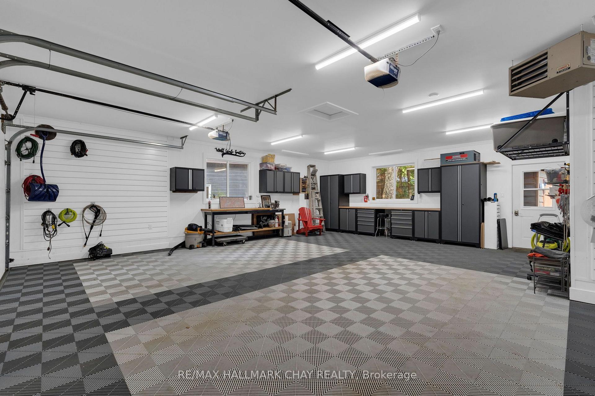 Photo 37 of 1319 Wolf Circle, Algonquin Highlands, Sherborne — HOMEH