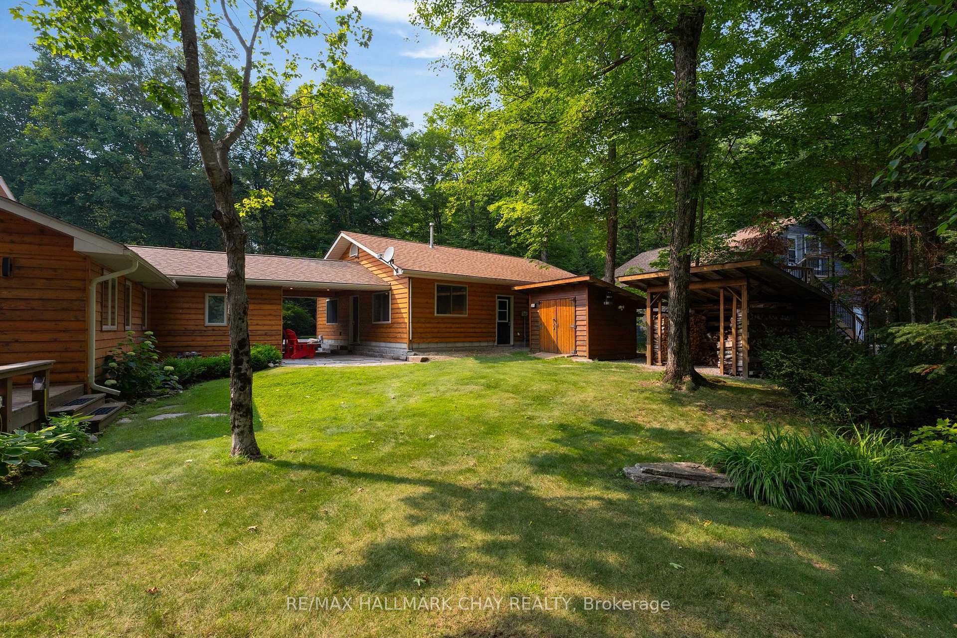 Photo 43 of 1319 Wolf Circle, Algonquin Highlands, Sherborne — HOMEH