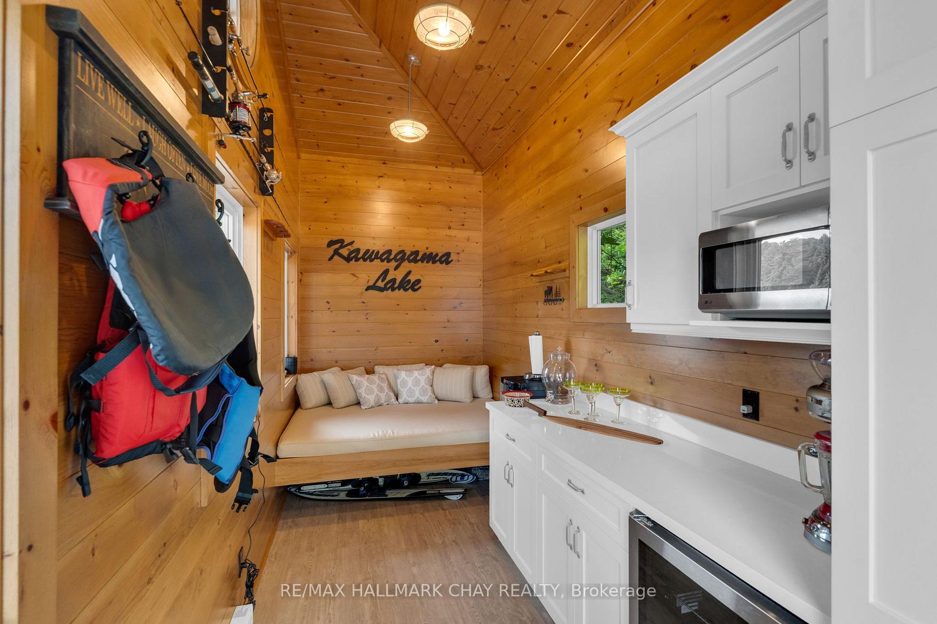 Photo 46 of 1319 Wolf Circle, Algonquin Highlands, Sherborne — HOMEH