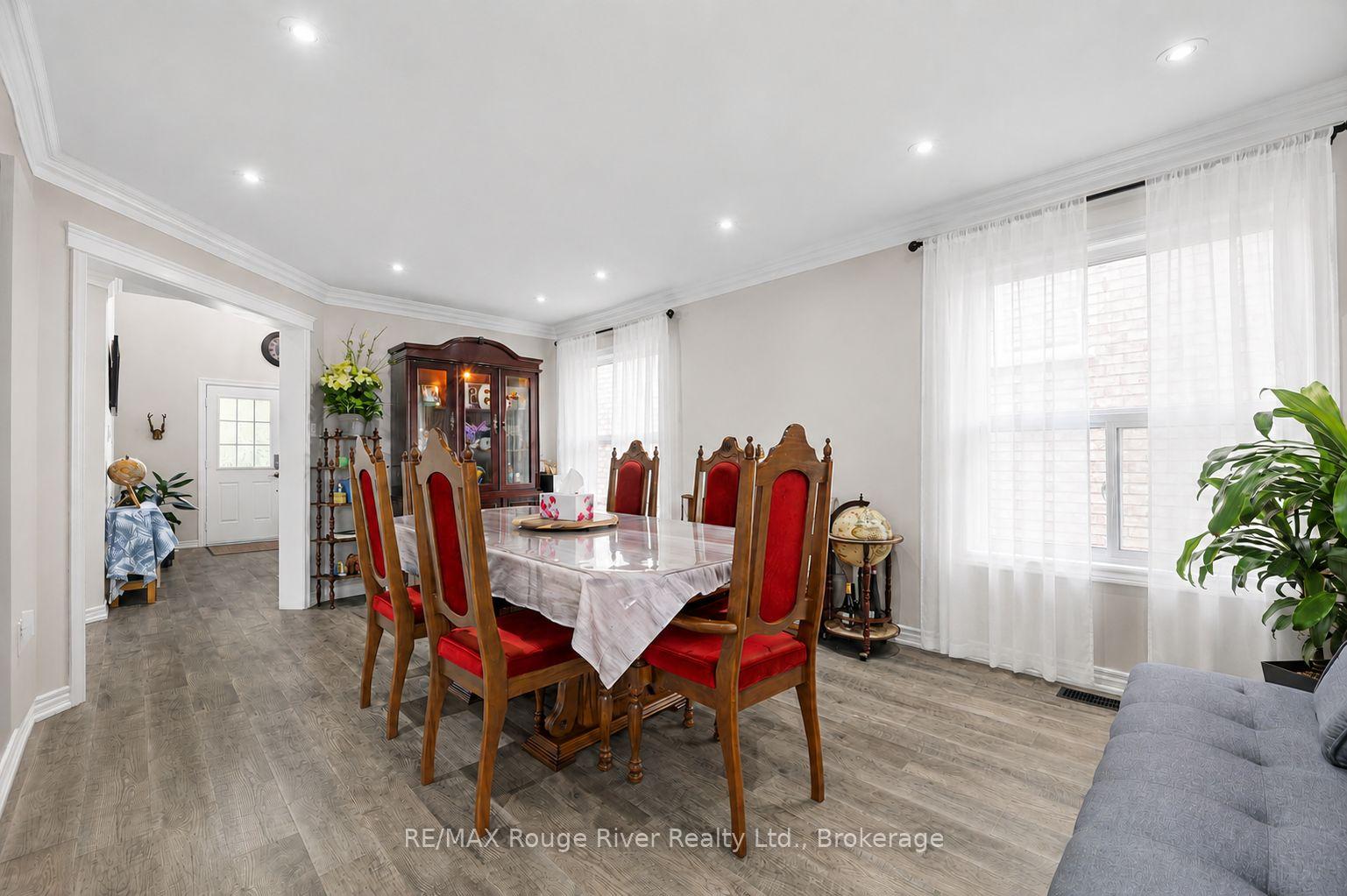 Photo 7 of 53 Concession Street E, Clarington, Bowmanville — HOMEH