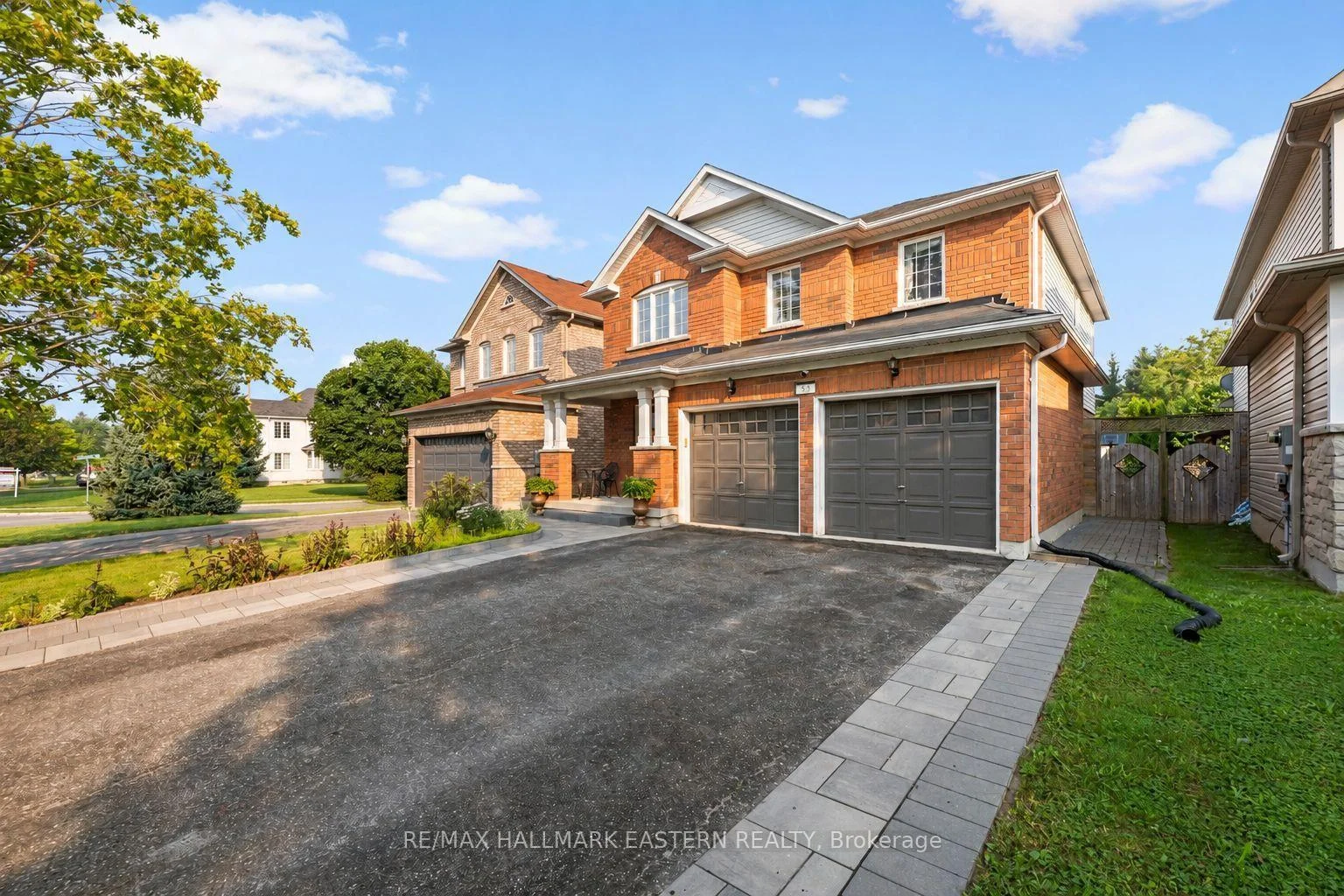 Photo 2 of 53 Concession Street E, Clarington, Bowmanville — HOMEH