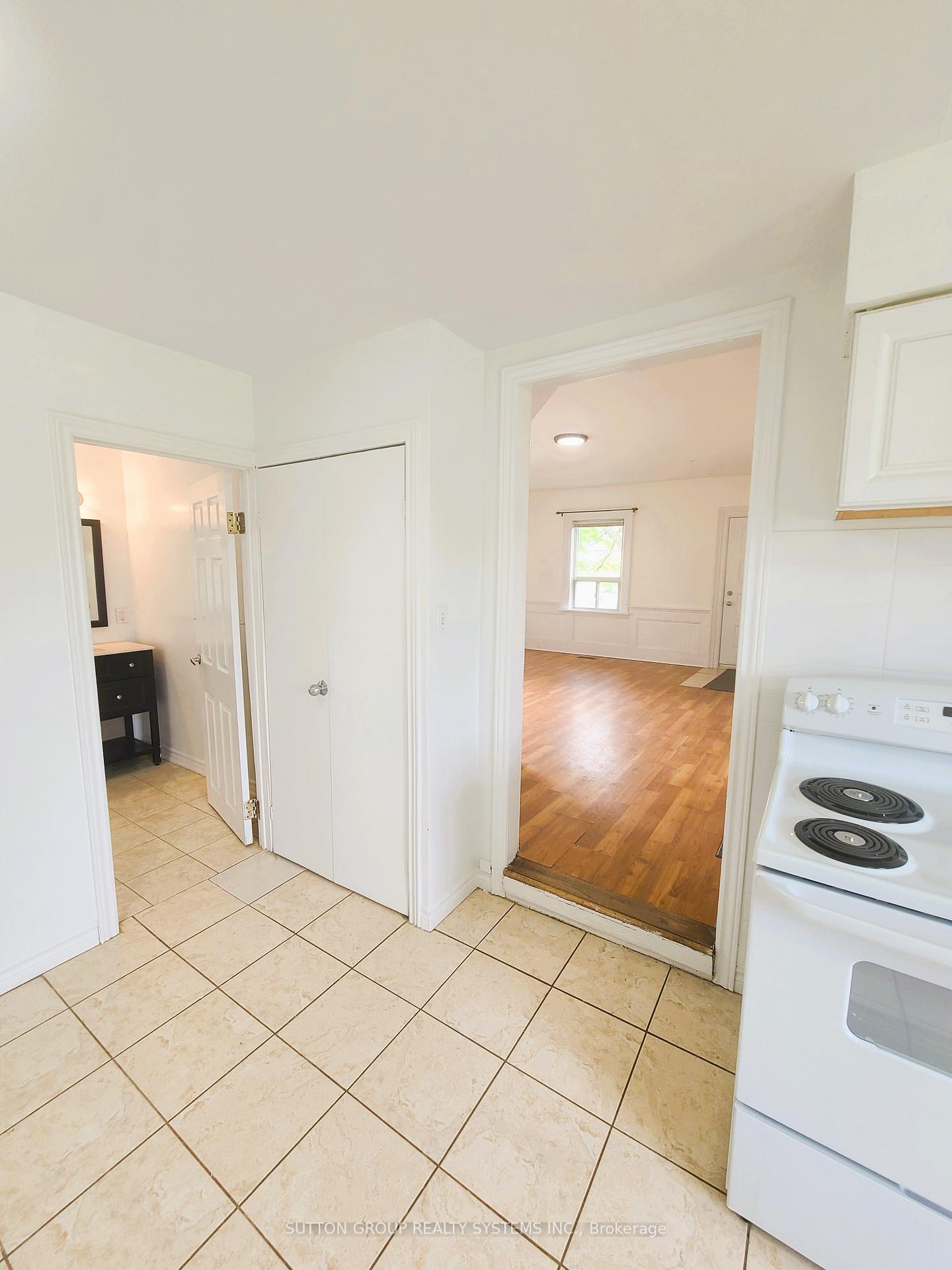 Photo 11 of 798 King Road, King, Rural King — HOMEH