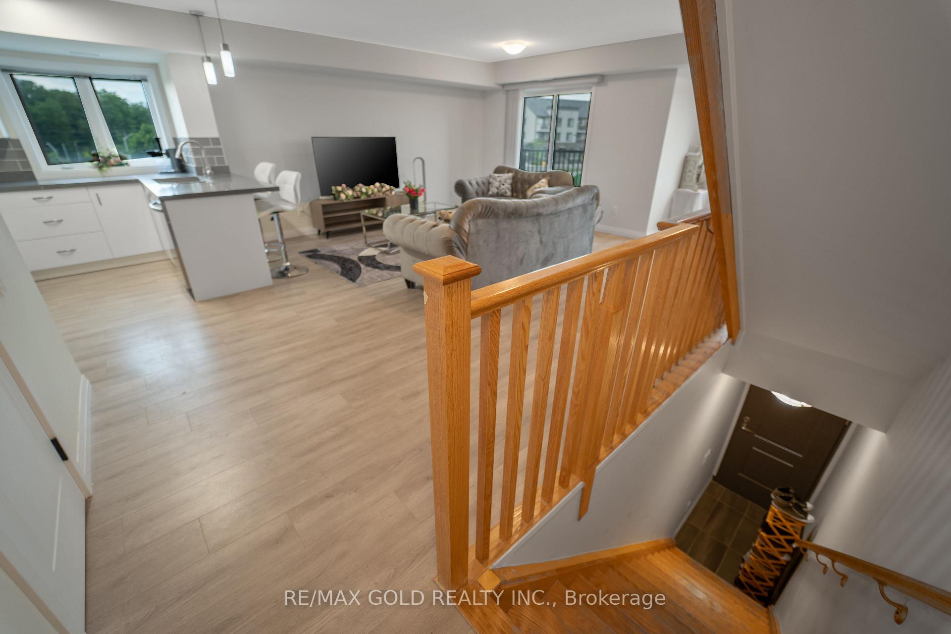 Photo 5 of Unit C33, 370 Fisher Mills Road, Cambridge, Silver Heights — HOMEH
