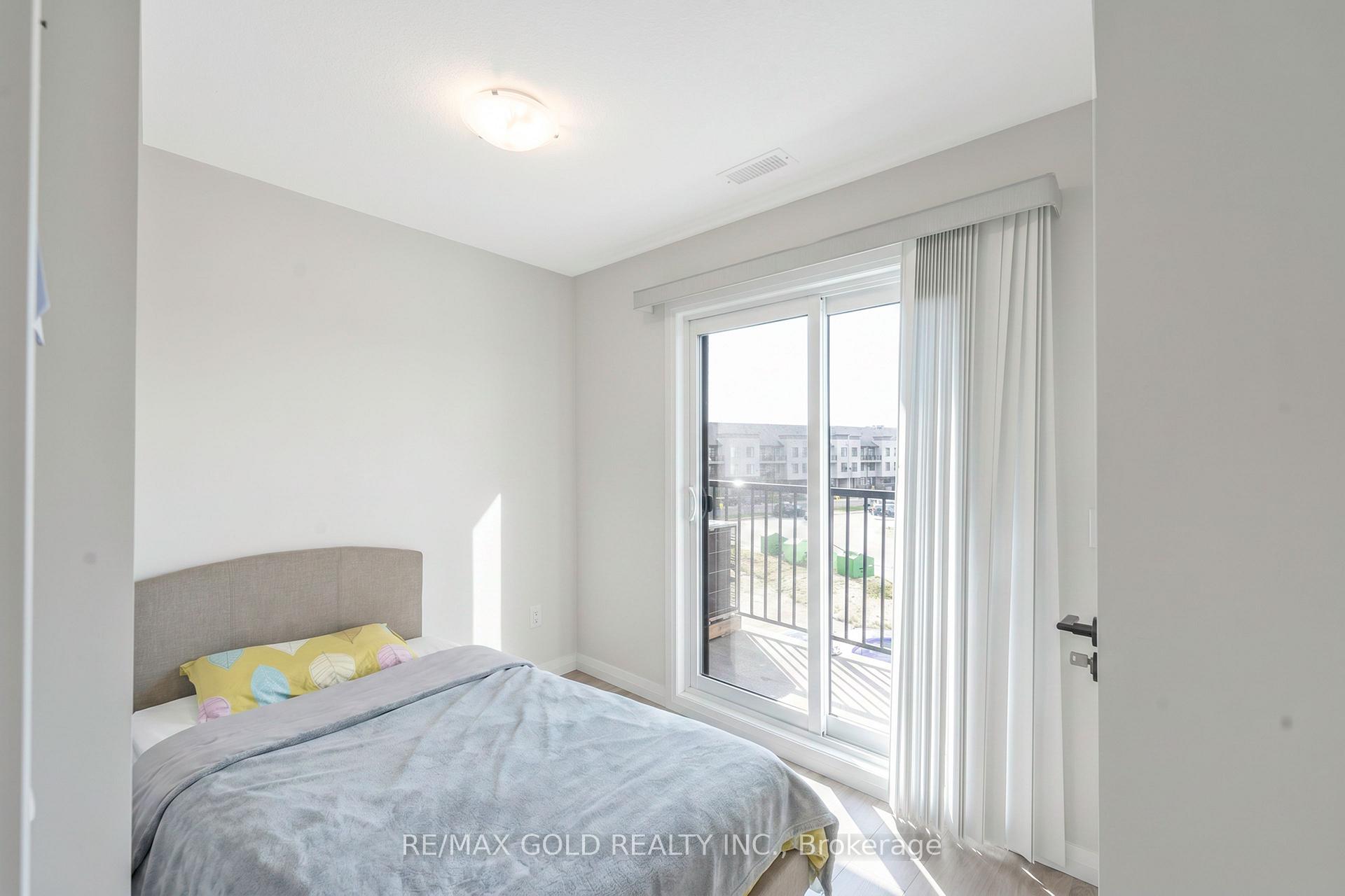 Photo 21 of Unit C33, 370 Fisher Mills Road, Cambridge, Silver Heights — HOMEH