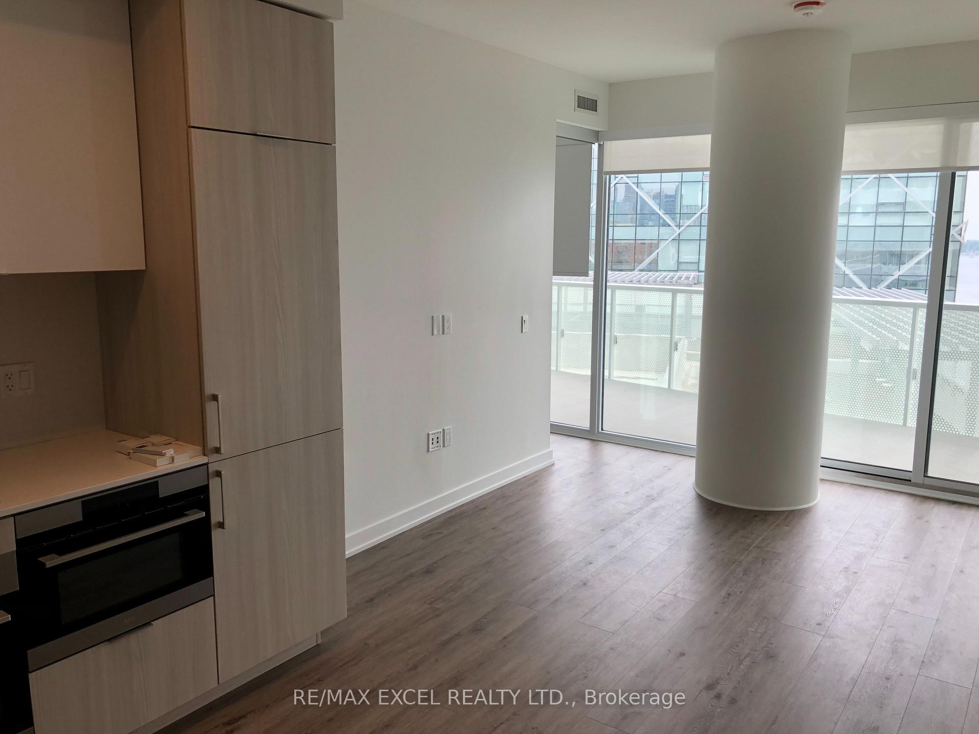 Photo 2 of Unit 1303, 15 Queens Quay E, Toronto, Waterfront Communities — HOMEH