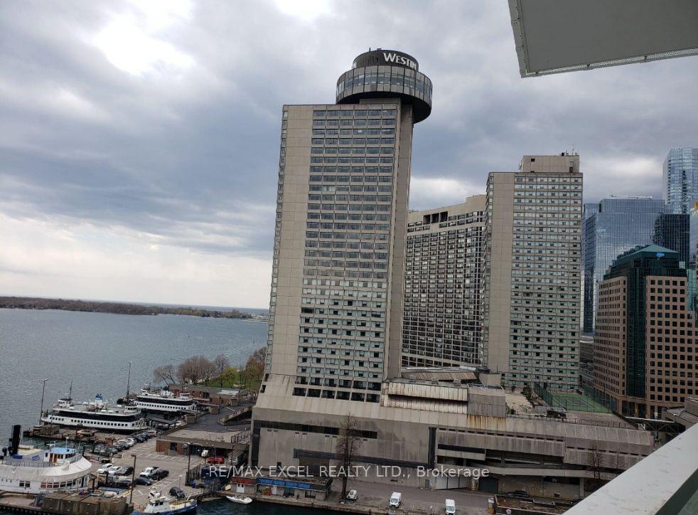 Photo 7 of Unit 1303, 15 Queens Quay E, Toronto, Waterfront Communities — HOMEH