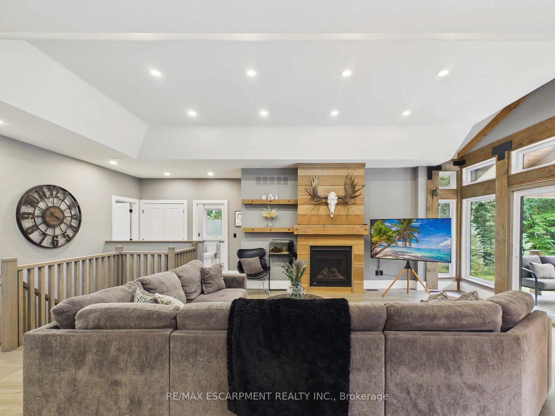 Photo 10 of 1039 Xavier Street, Gravenhurst, Morrison — HOMEH