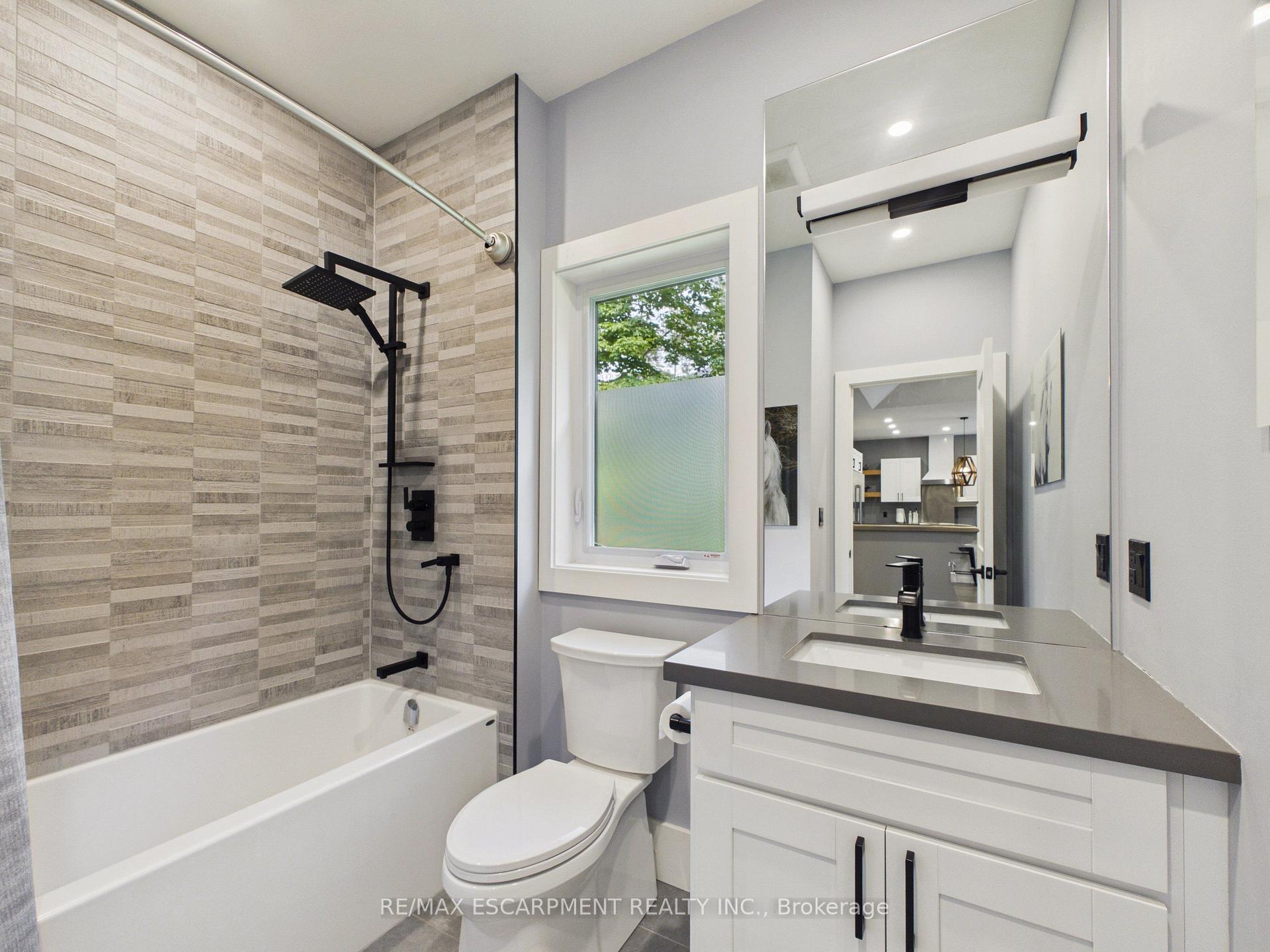 Photo 25 of 1039 Xavier Street, Gravenhurst, Morrison — HOMEH