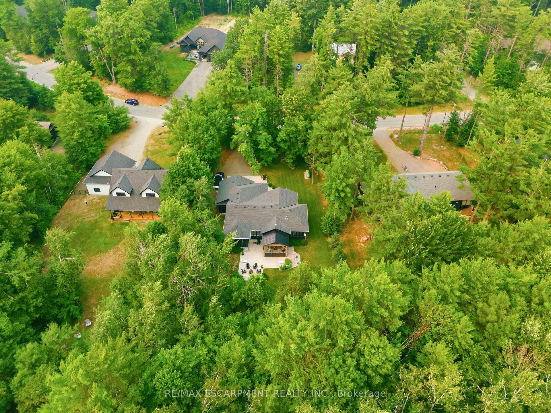 Photo 34 of 1039 Xavier Street, Gravenhurst, Morrison — HOMEH
