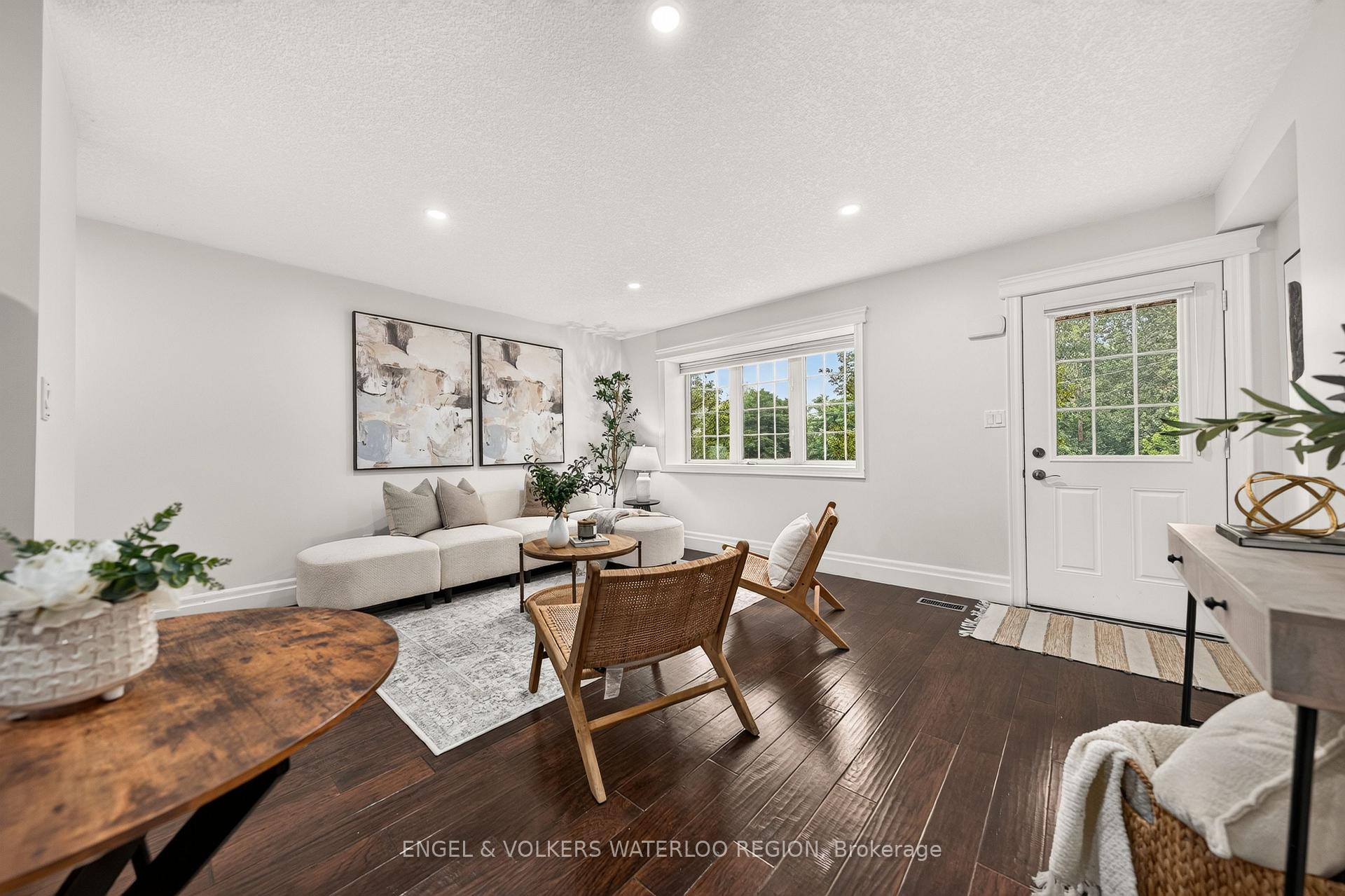 Photo 8 of Unit 6, 275 Old Huron Road, Kitchener, Brigadoon — HOMEH