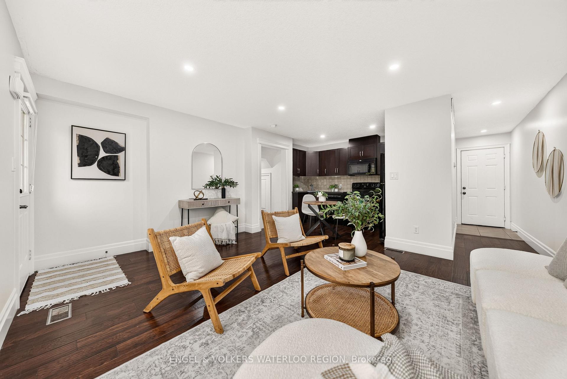 Photo 10 of Unit 6, 275 Old Huron Road, Kitchener, Brigadoon — HOMEH