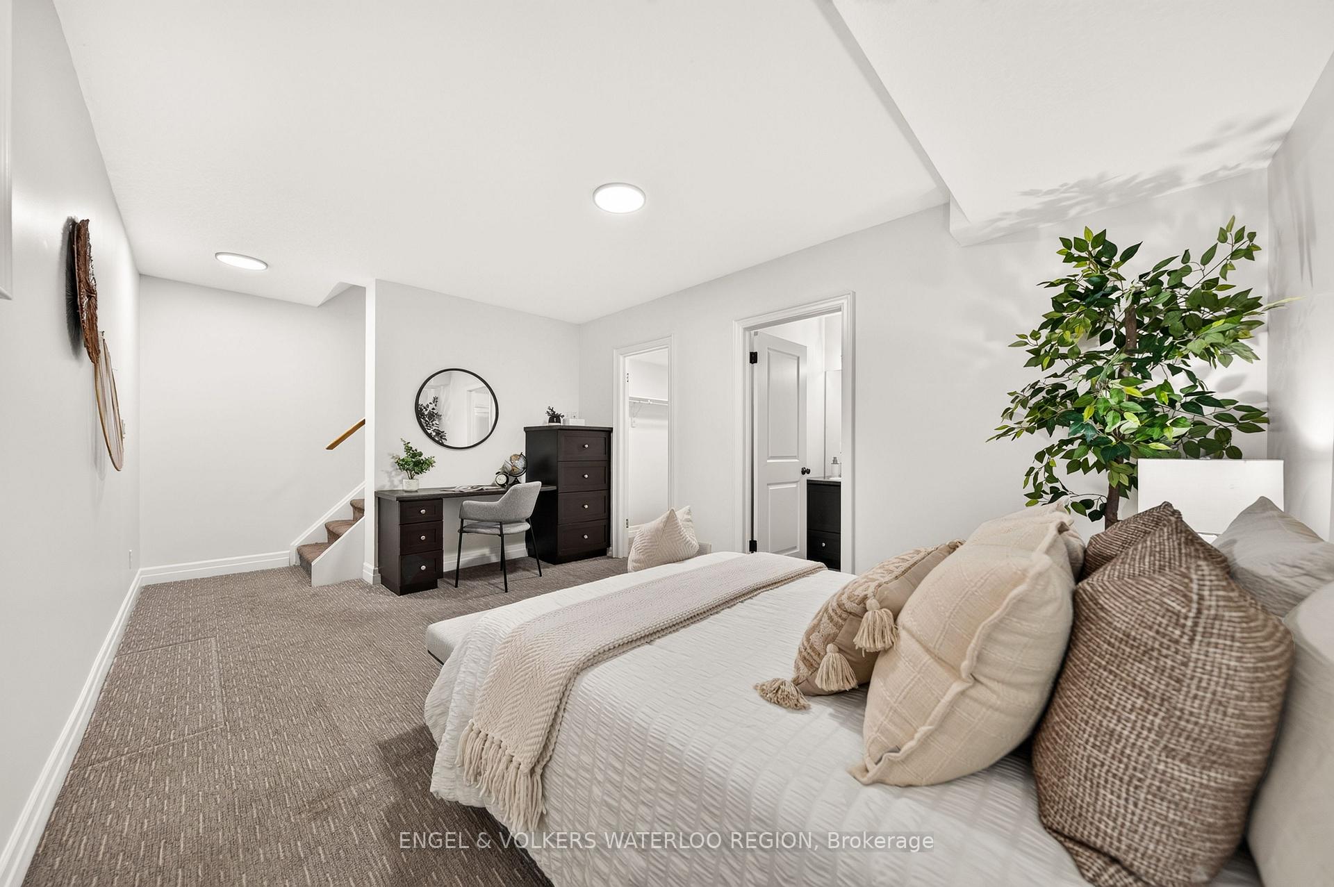 Photo 24 of Unit 6, 275 Old Huron Road, Kitchener, Brigadoon — HOMEH