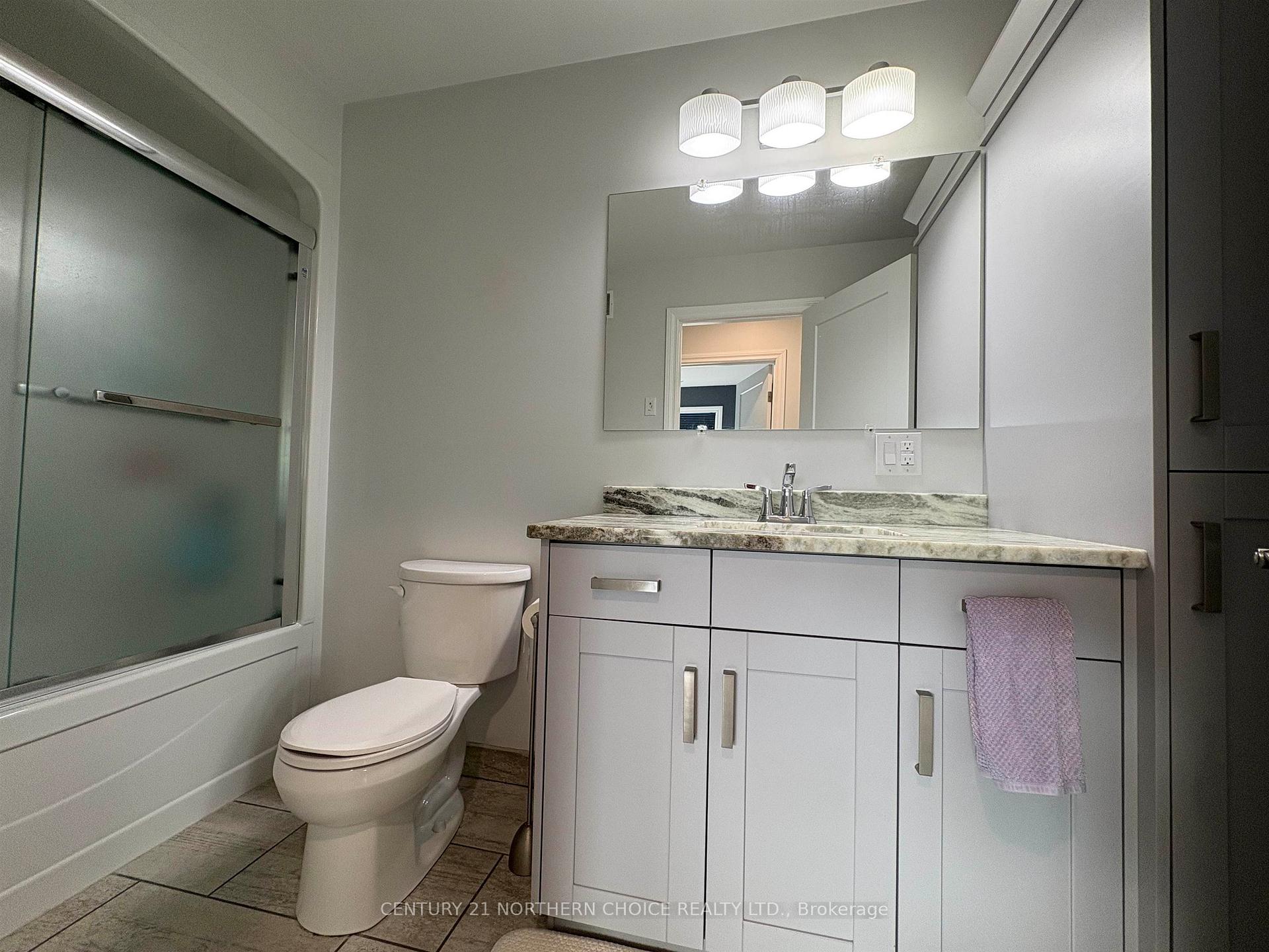 Photo 29 of 832 Williams Avenue, Fort Frances — HOMEH