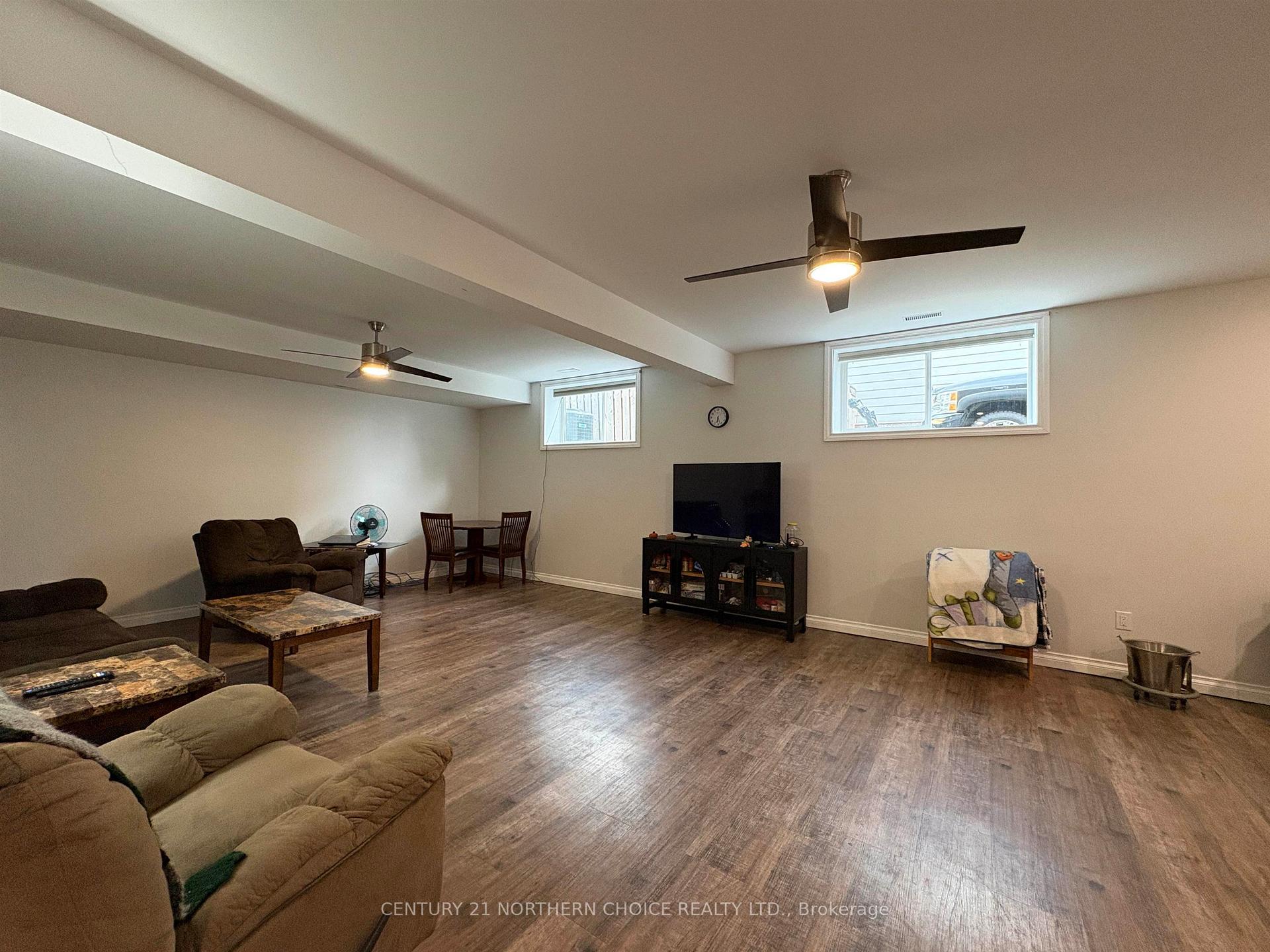 Photo 31 of 832 Williams Avenue, Fort Frances — HOMEH