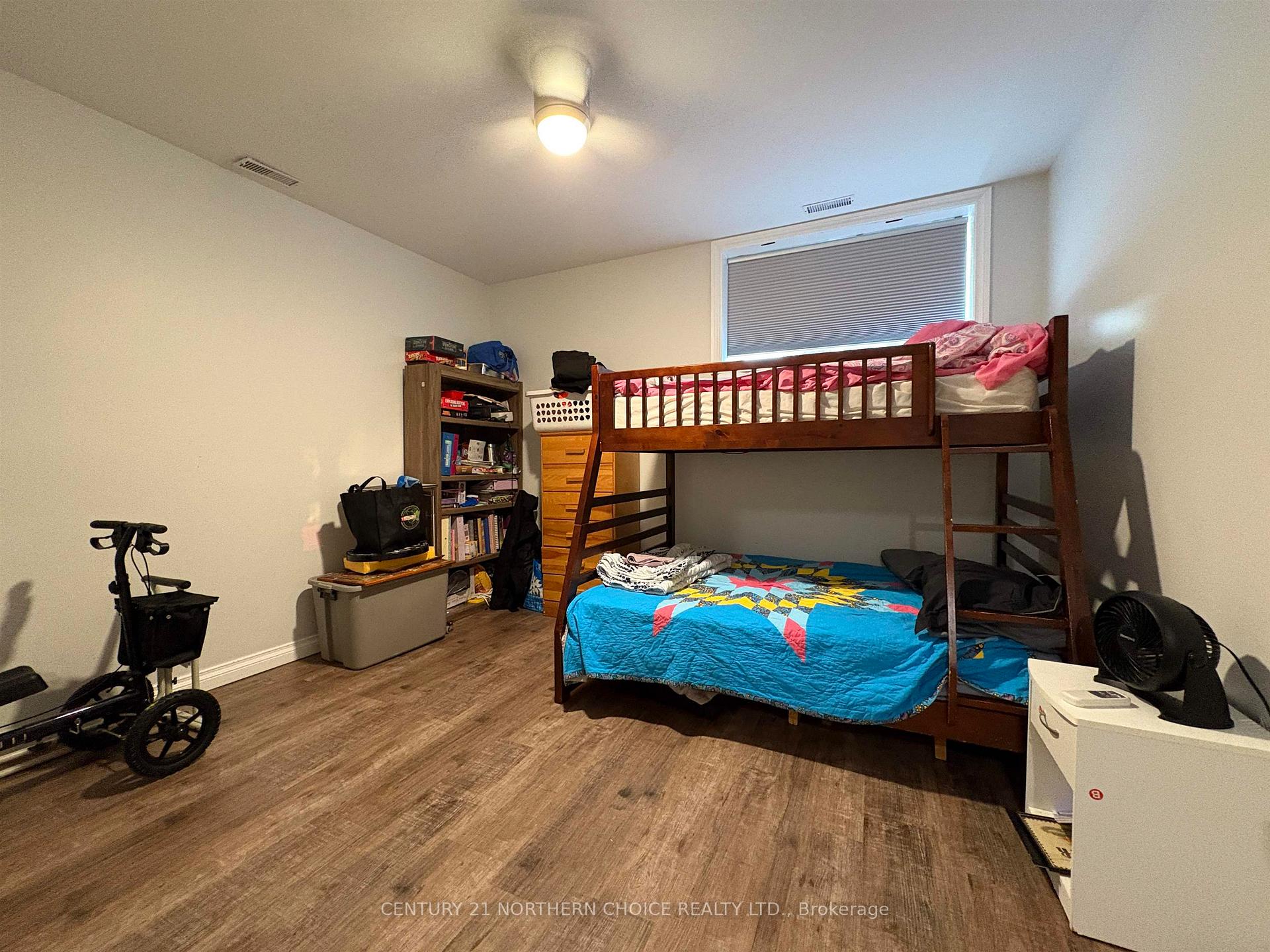 Photo 36 of 832 Williams Avenue, Fort Frances — HOMEH