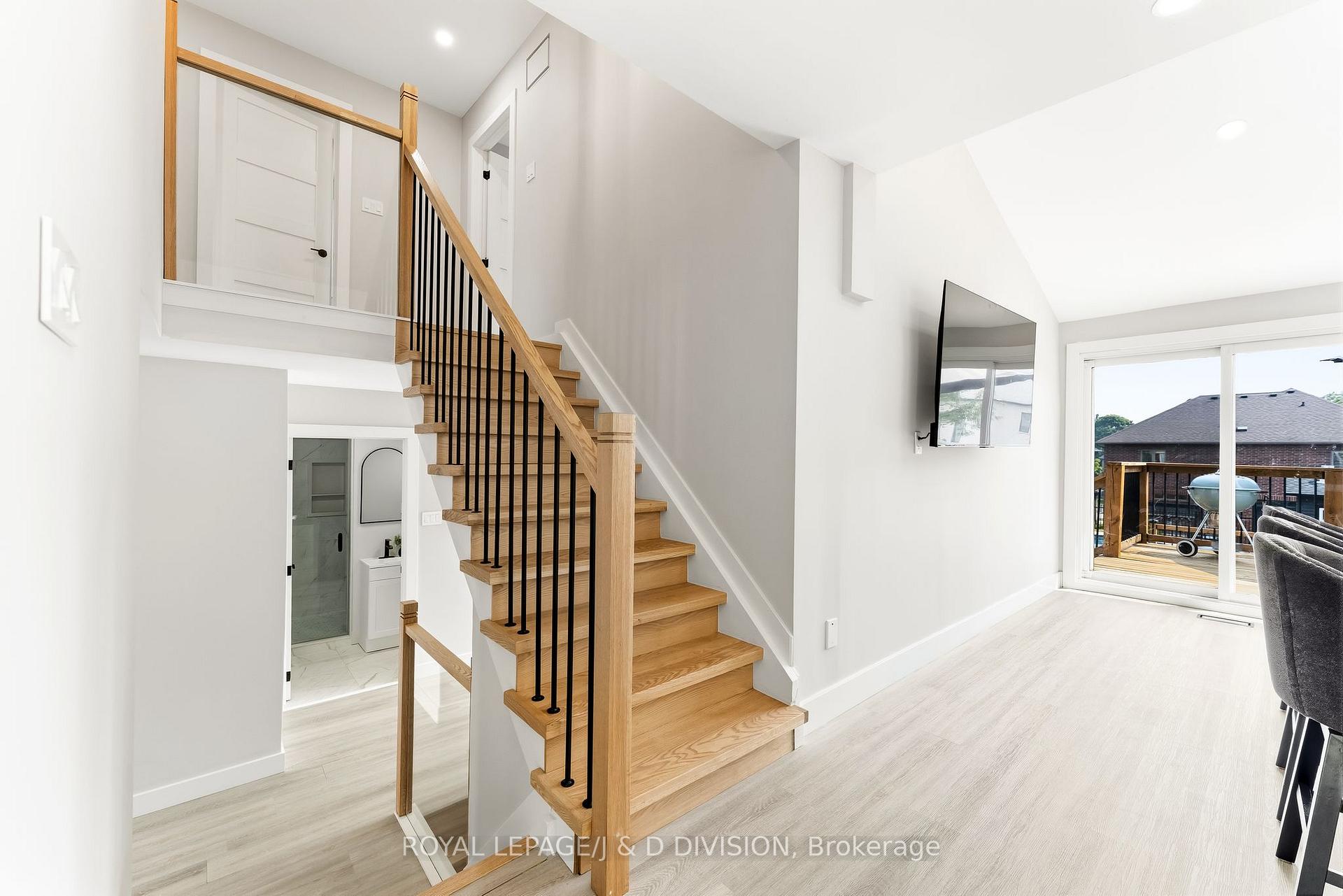 Photo 17 of 1893 Spruce Hill Road, Pickering, Dunbarton — HOMEH