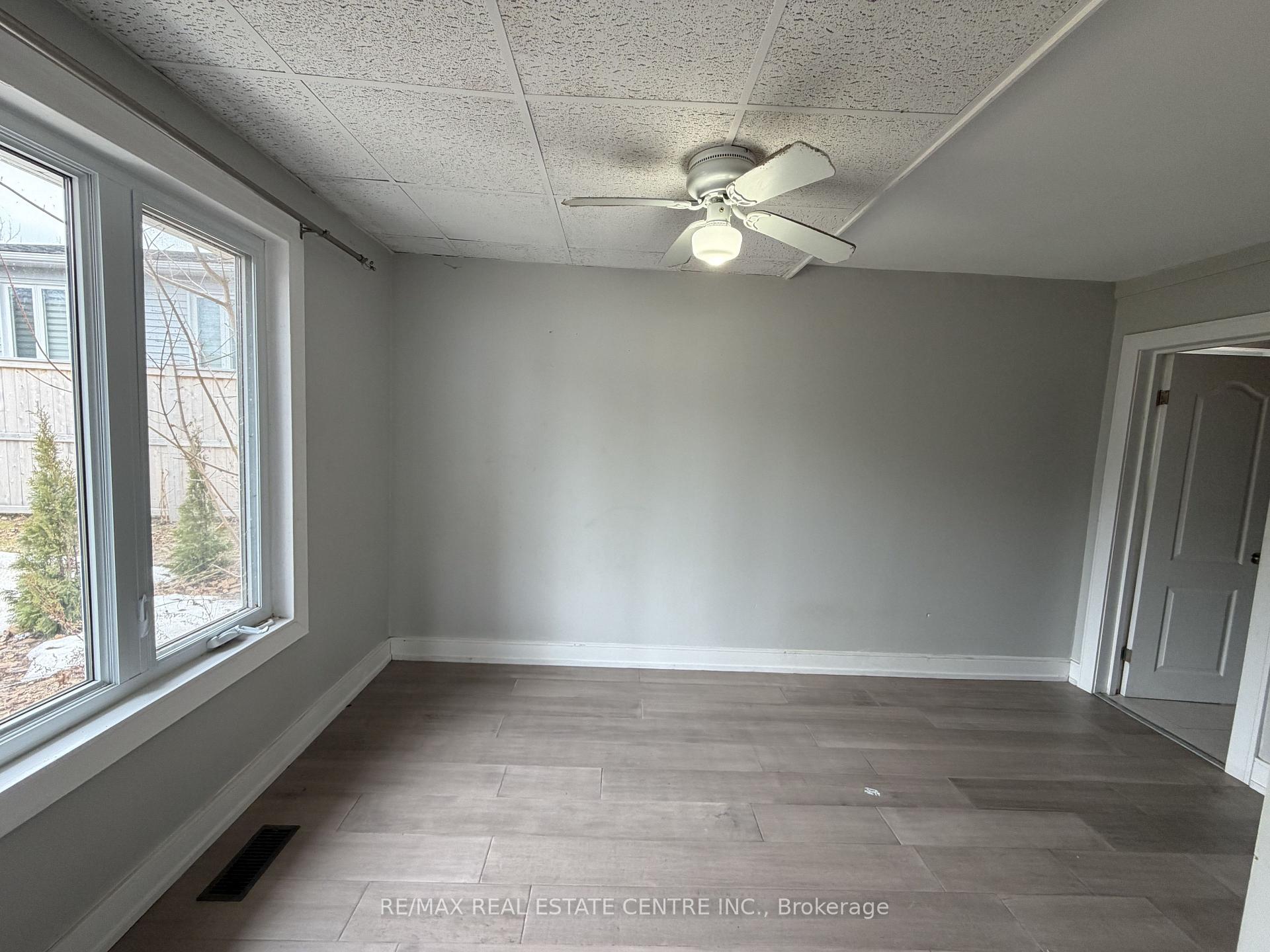 Photo 27 of 35 Lakeside Avenue, Meaford — HOMEH
