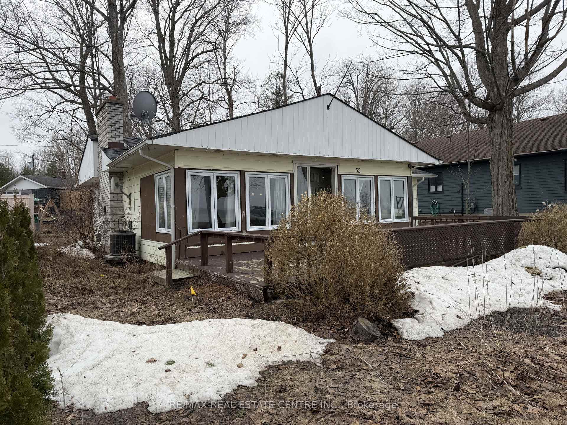 Photo 30 of 35 Lakeside Avenue, Meaford — HOMEH