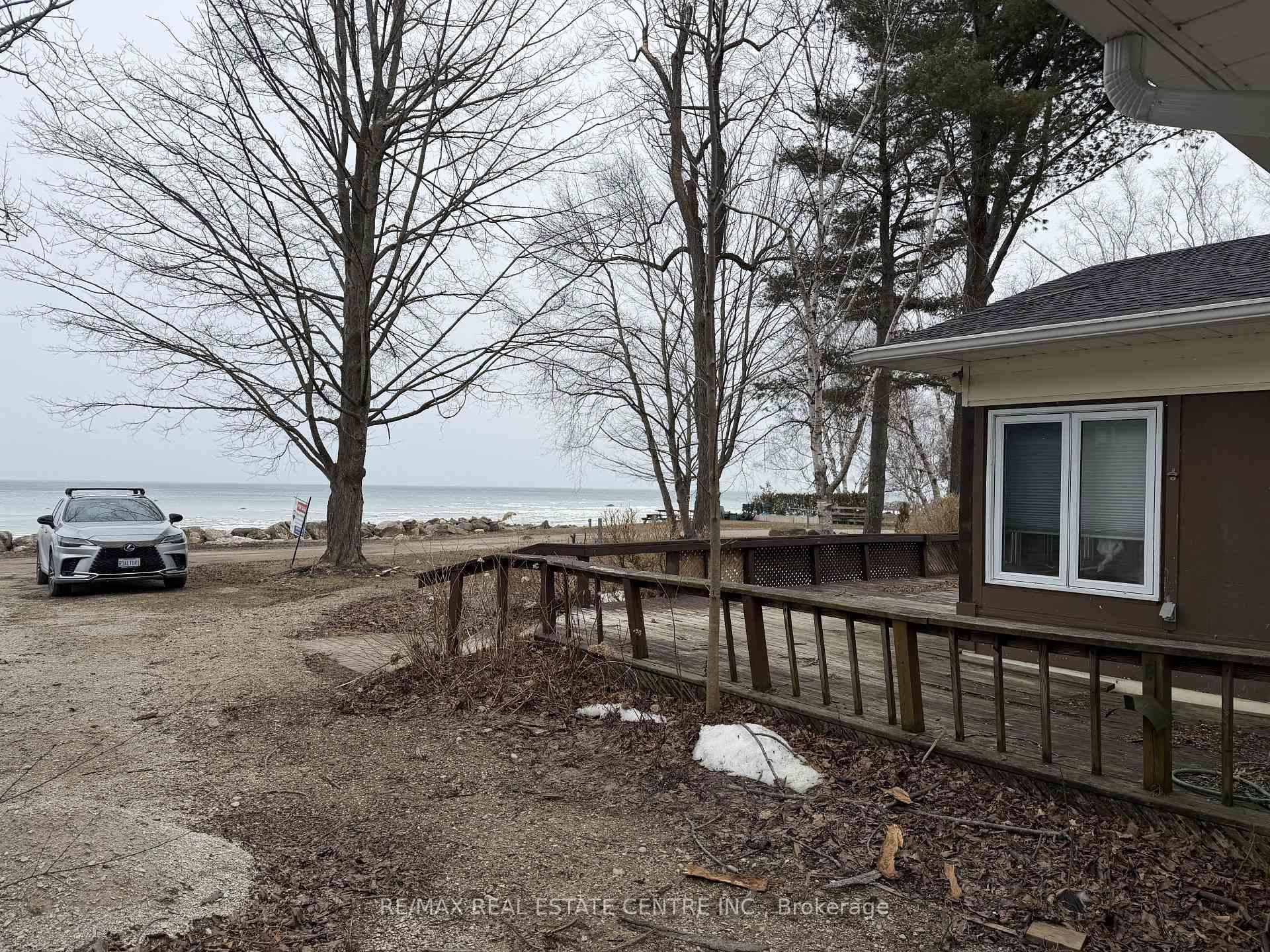 Photo 32 of 35 Lakeside Avenue, Meaford — HOMEH