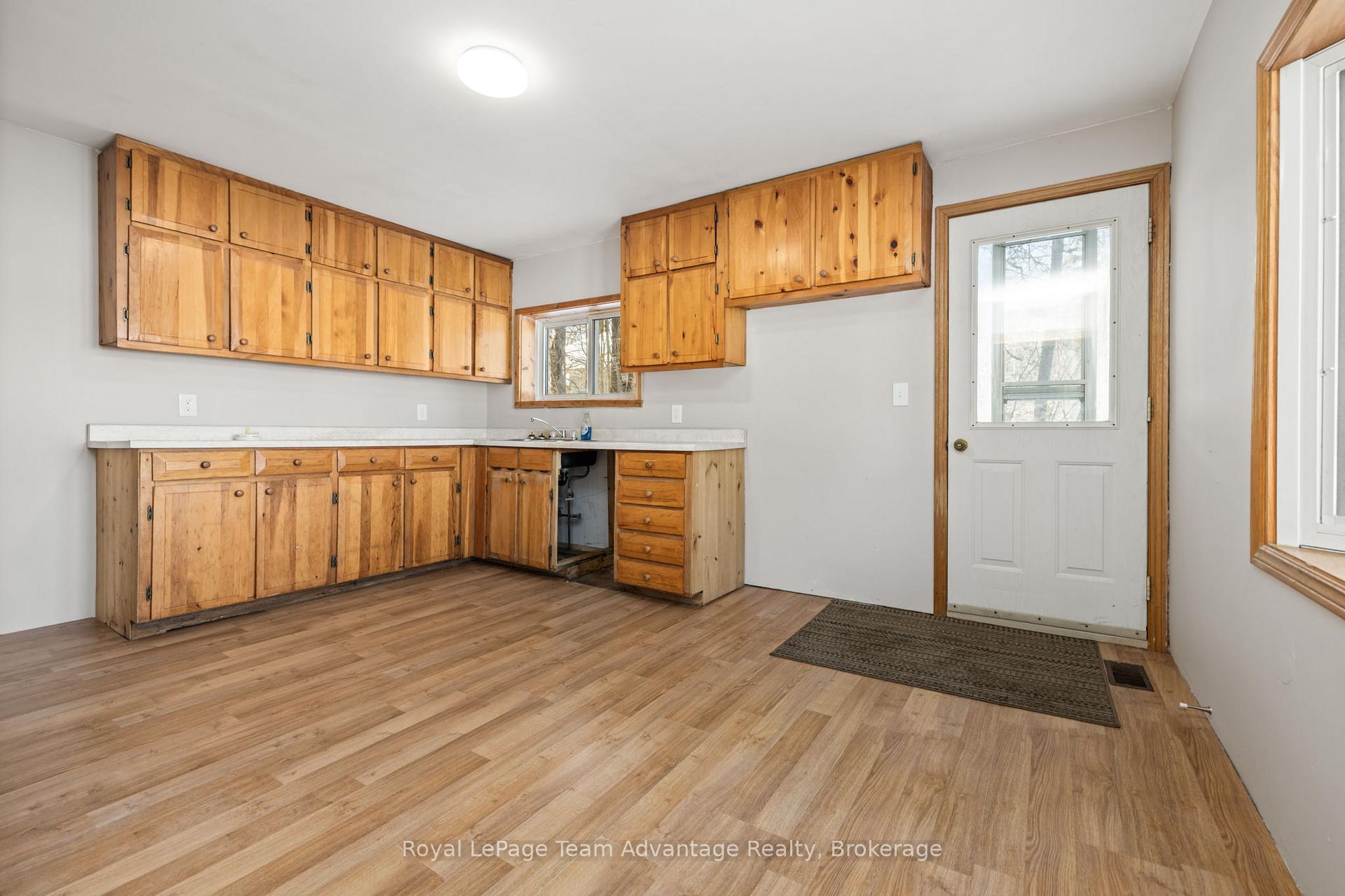 Photo 10 of 9 632 Highway, Seguin — HOMEH