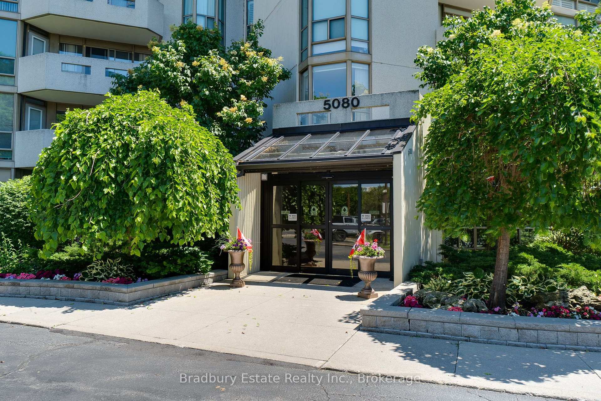 Photo of Unit 203, 5080 Pinedale Avenue N