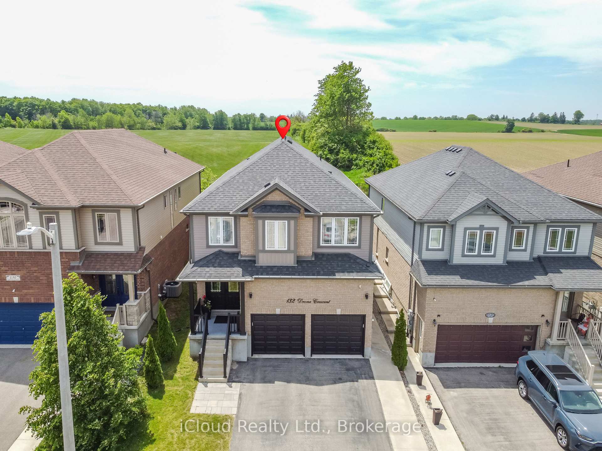 Photo 2 of 132 Drone Crescent, Guelph, Willow West/Sugarbush/West Acres — HOMEH