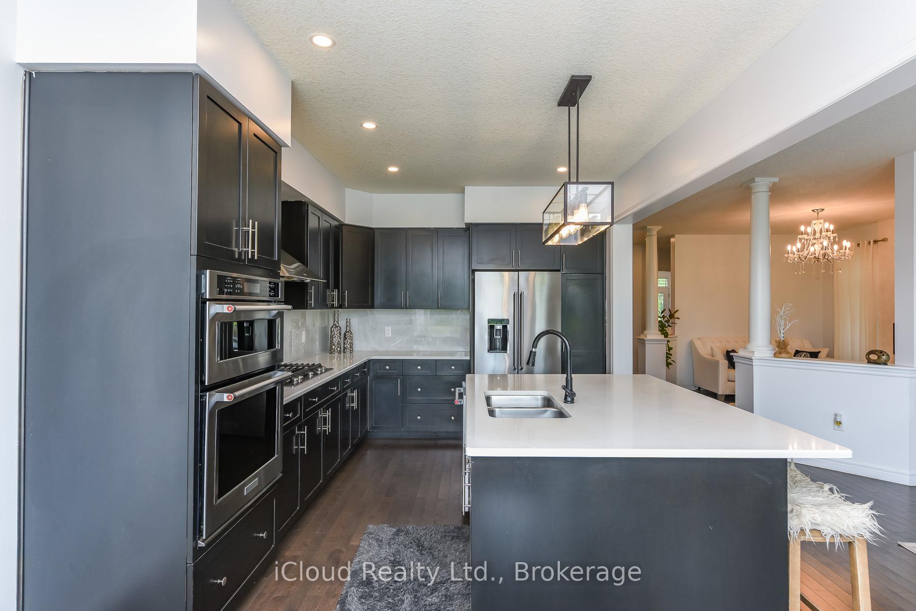 Photo 15 of 132 Drone Crescent, Guelph, Willow West/Sugarbush/West Acres — HOMEH
