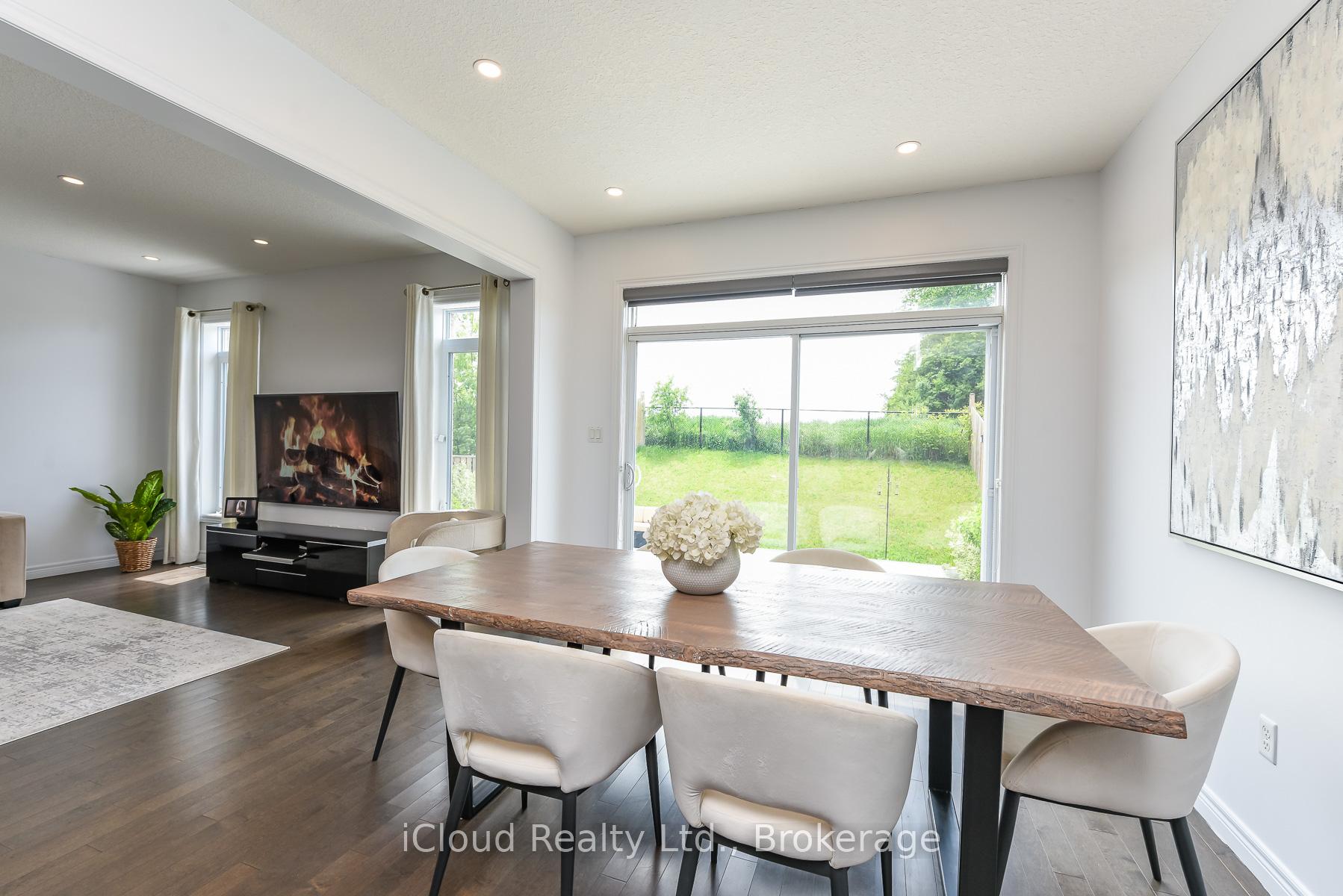 Photo 17 of 132 Drone Crescent, Guelph, Willow West/Sugarbush/West Acres — HOMEH