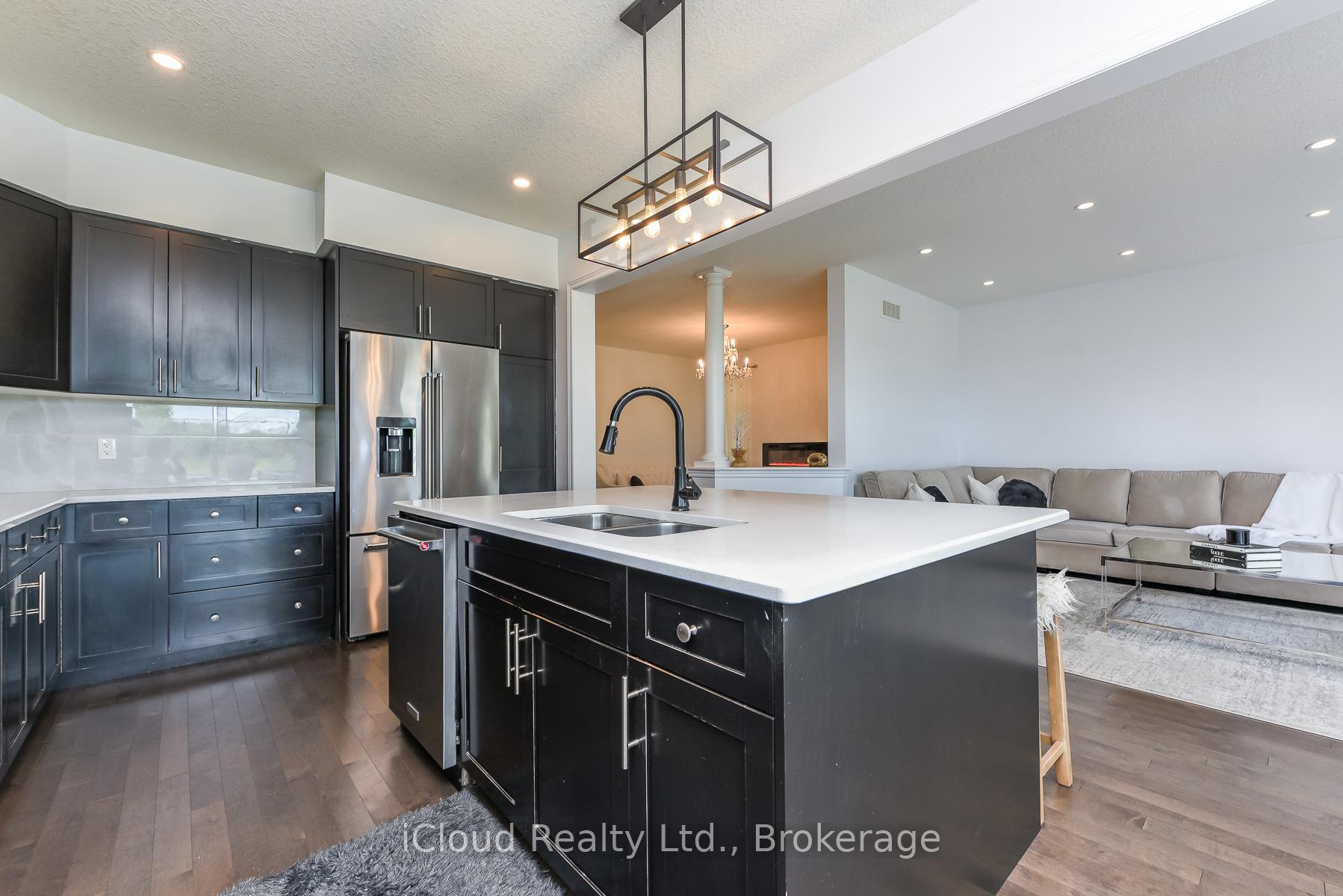 Photo 20 of 132 Drone Crescent, Guelph, Willow West/Sugarbush/West Acres — HOMEH