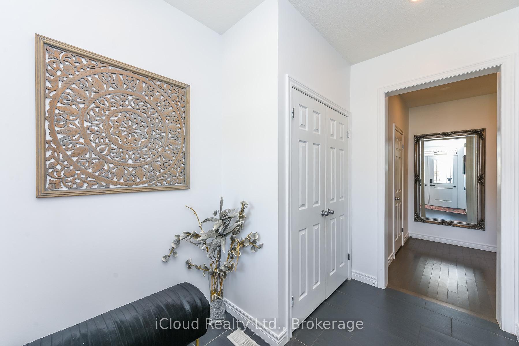 Photo 37 of 132 Drone Crescent, Guelph, Willow West/Sugarbush/West Acres — HOMEH