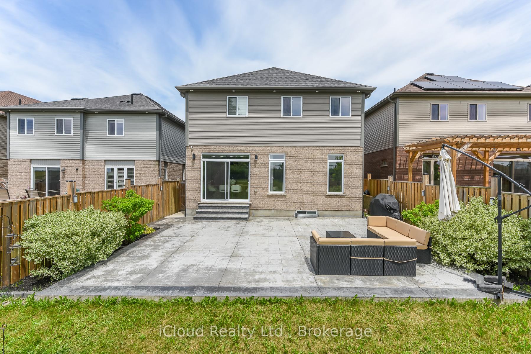 Photo 41 of 132 Drone Crescent, Guelph, Willow West/Sugarbush/West Acres — HOMEH