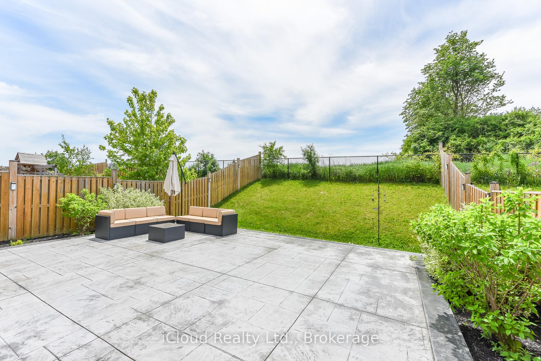 Photo 42 of 132 Drone Crescent, Guelph, Willow West/Sugarbush/West Acres — HOMEH