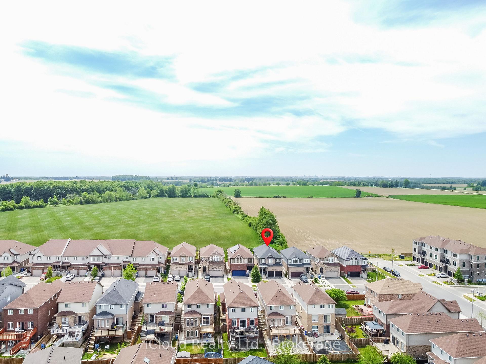 Photo 44 of 132 Drone Crescent, Guelph, Willow West/Sugarbush/West Acres — HOMEH