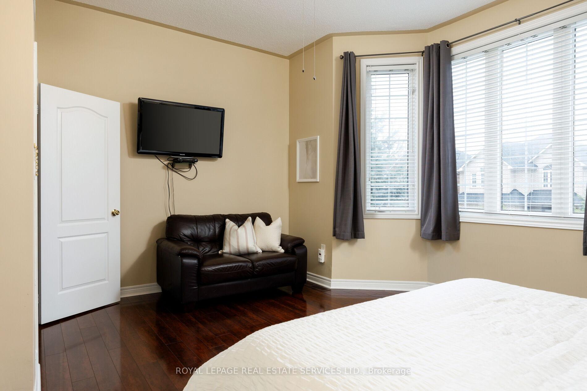 Photo 21 of 2252 Foxfield Road, Oakville, Westmount — HOMEH