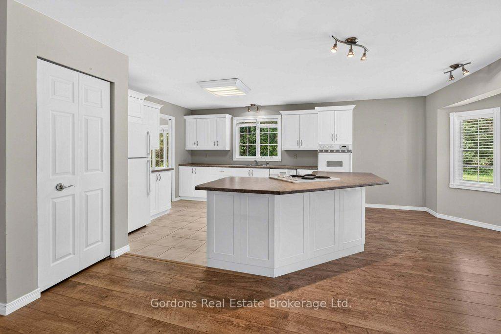 Photo 20 of 225 Fish Lake Road, Prince Edward County, Sophiasburg Ward — HOMEH
