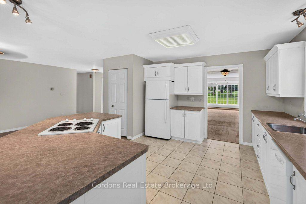 Photo 25 of 225 Fish Lake Road, Prince Edward County, Sophiasburg Ward — HOMEH