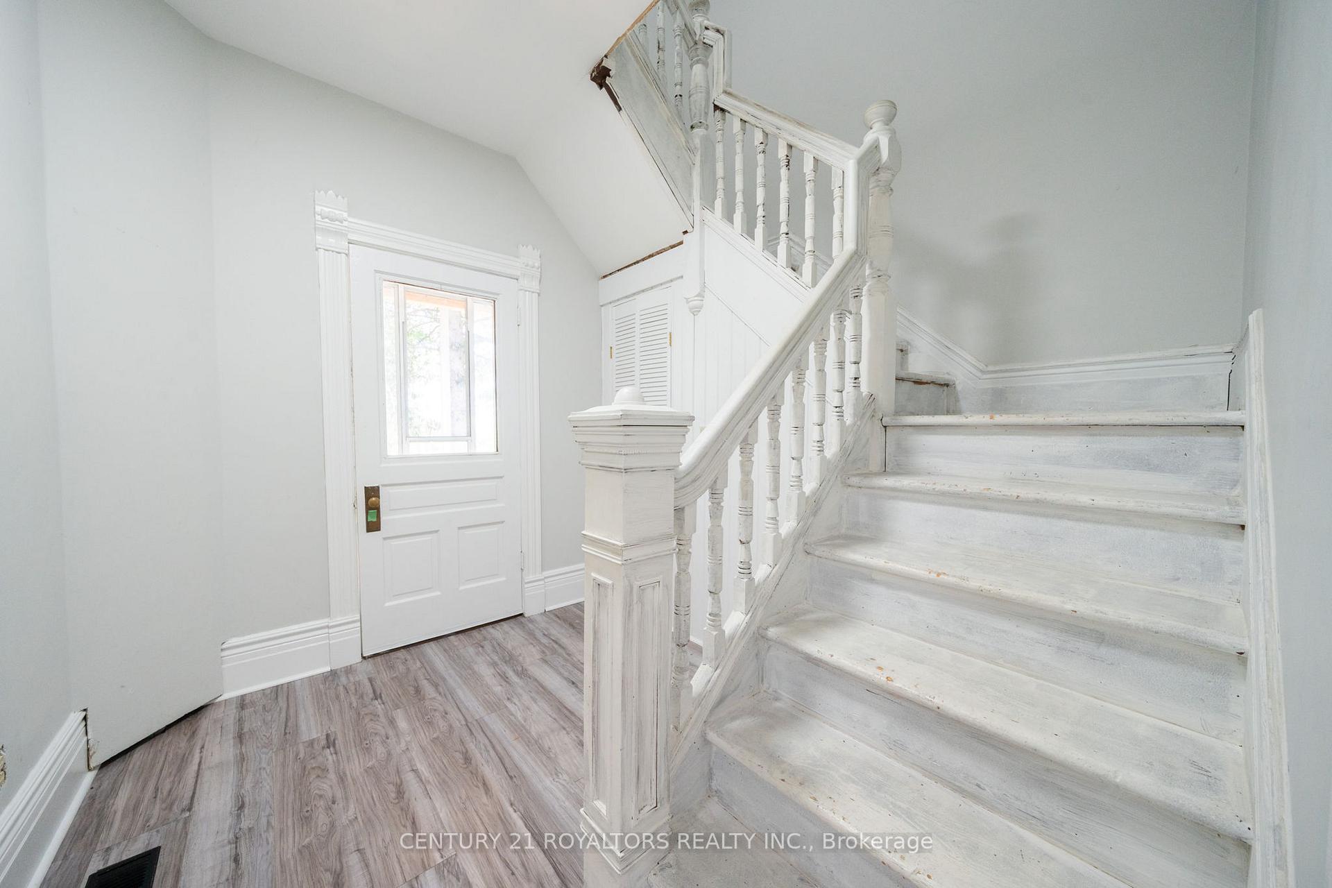 Photo 5 of 5112 King Street, Caledon, Rural Caledon — HOMEH