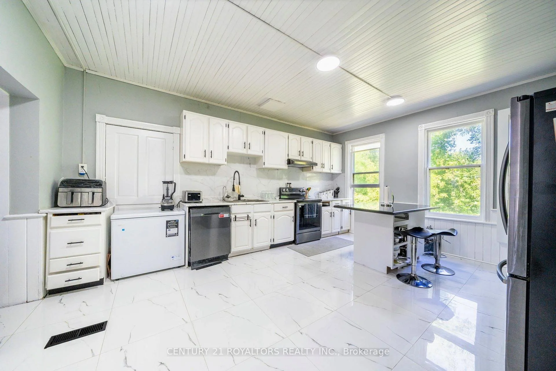 Photo 24 of 5112 King Street, Caledon, Rural Caledon — HOMEH