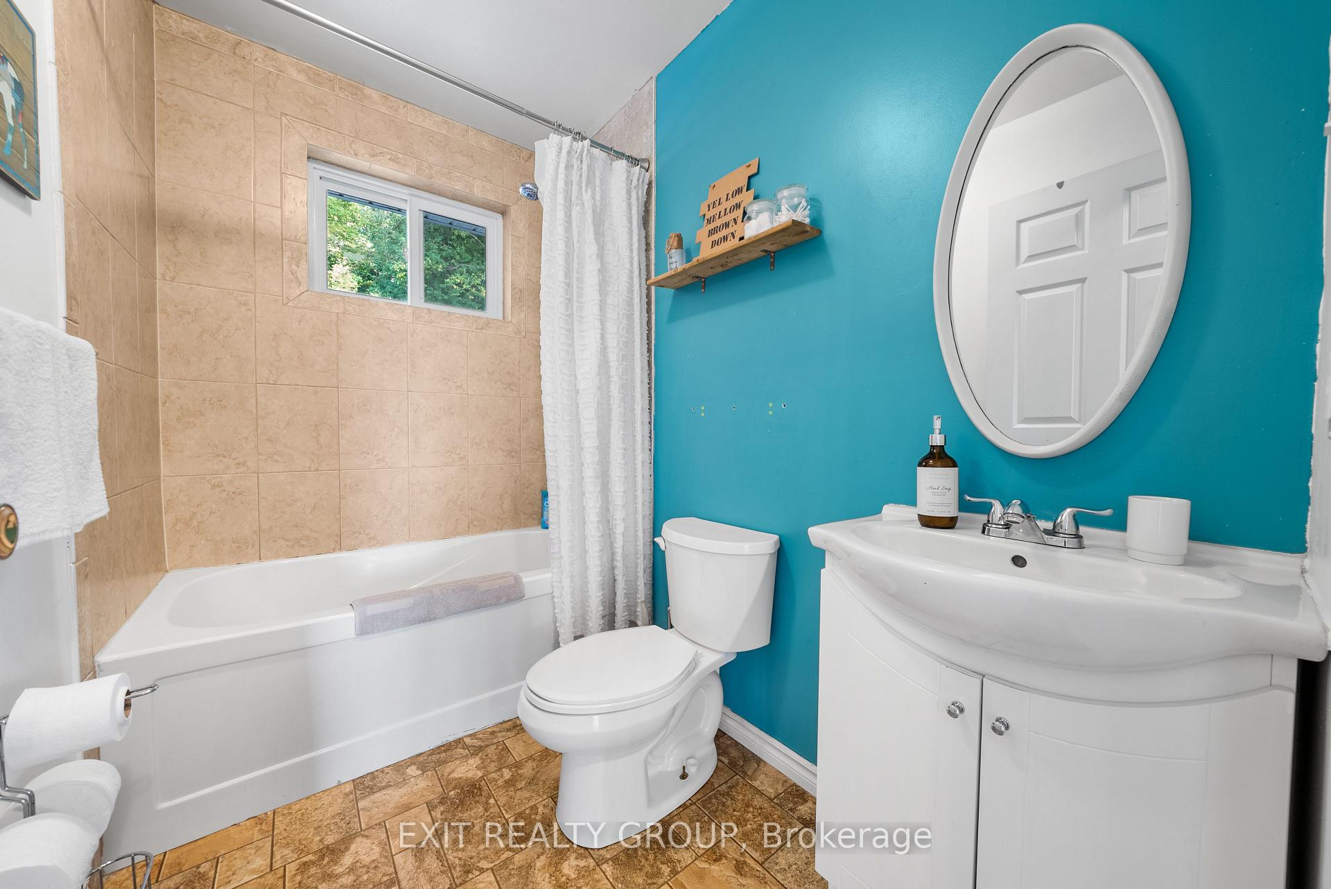 Photo 14 of 50 Cedar Lane, Quinte West, Sidney Ward — HOMEH