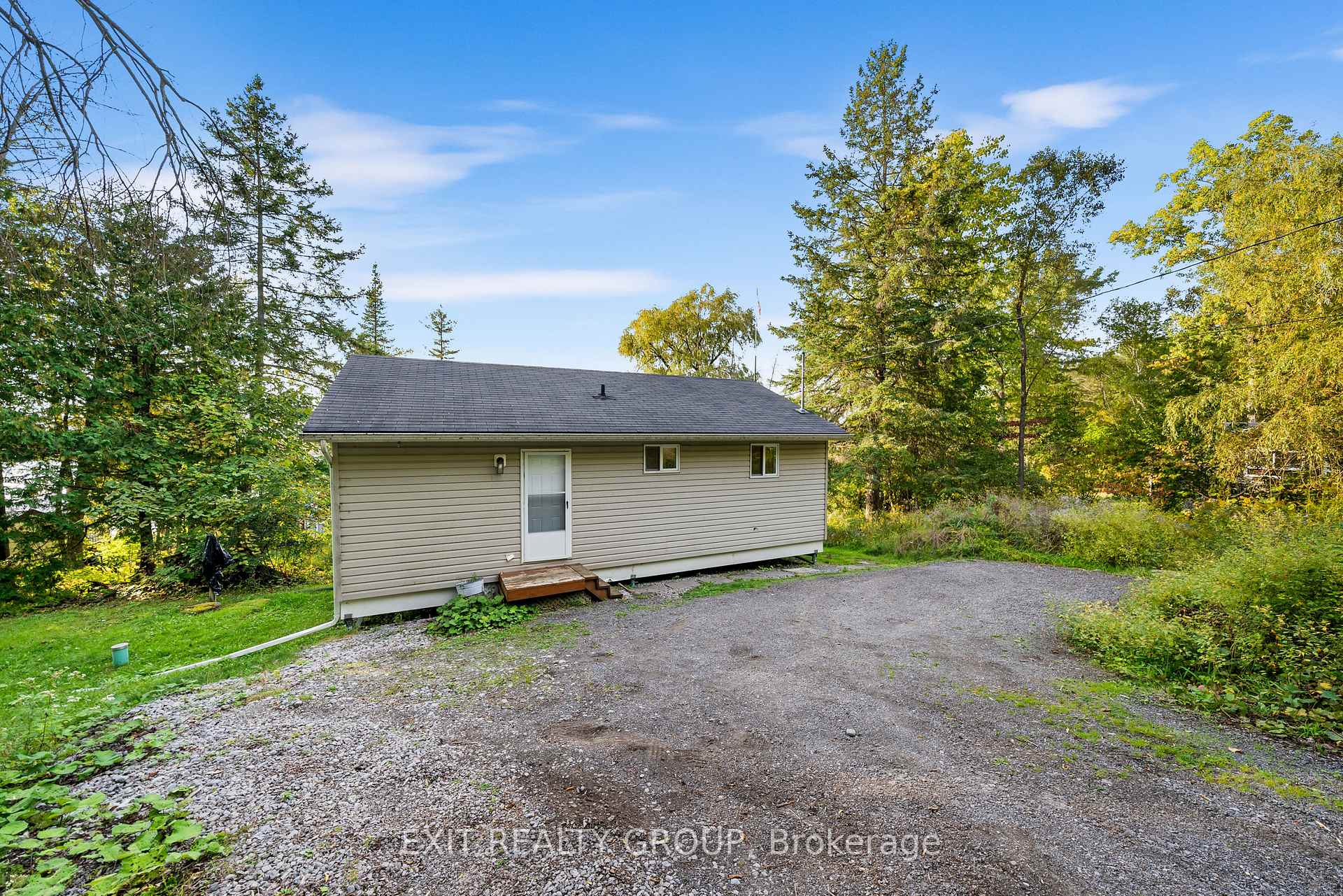 Photo 33 of 50 Cedar Lane, Quinte West, Sidney Ward — HOMEH